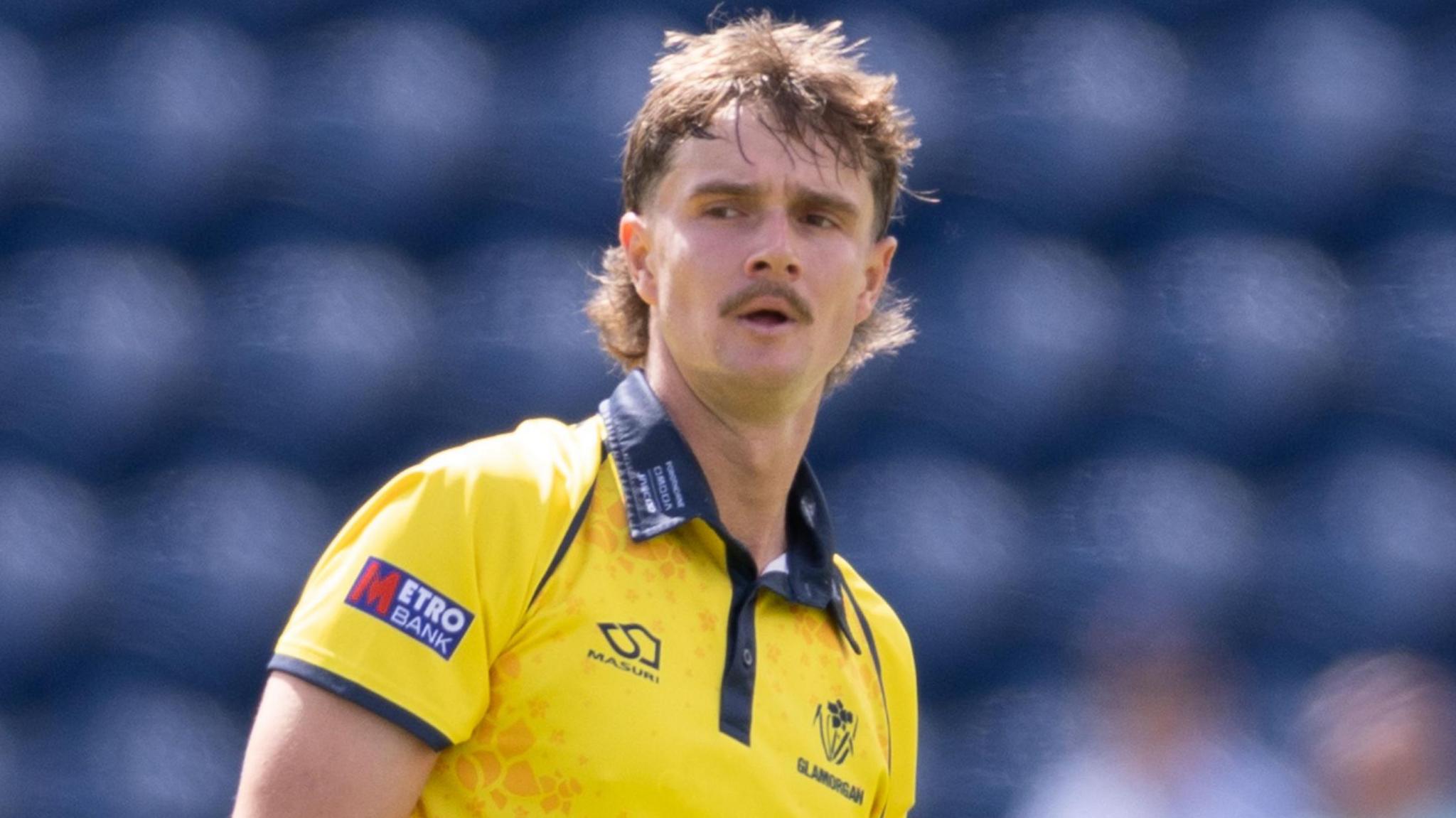 Connor O'Riordan of Glamorgan bowls