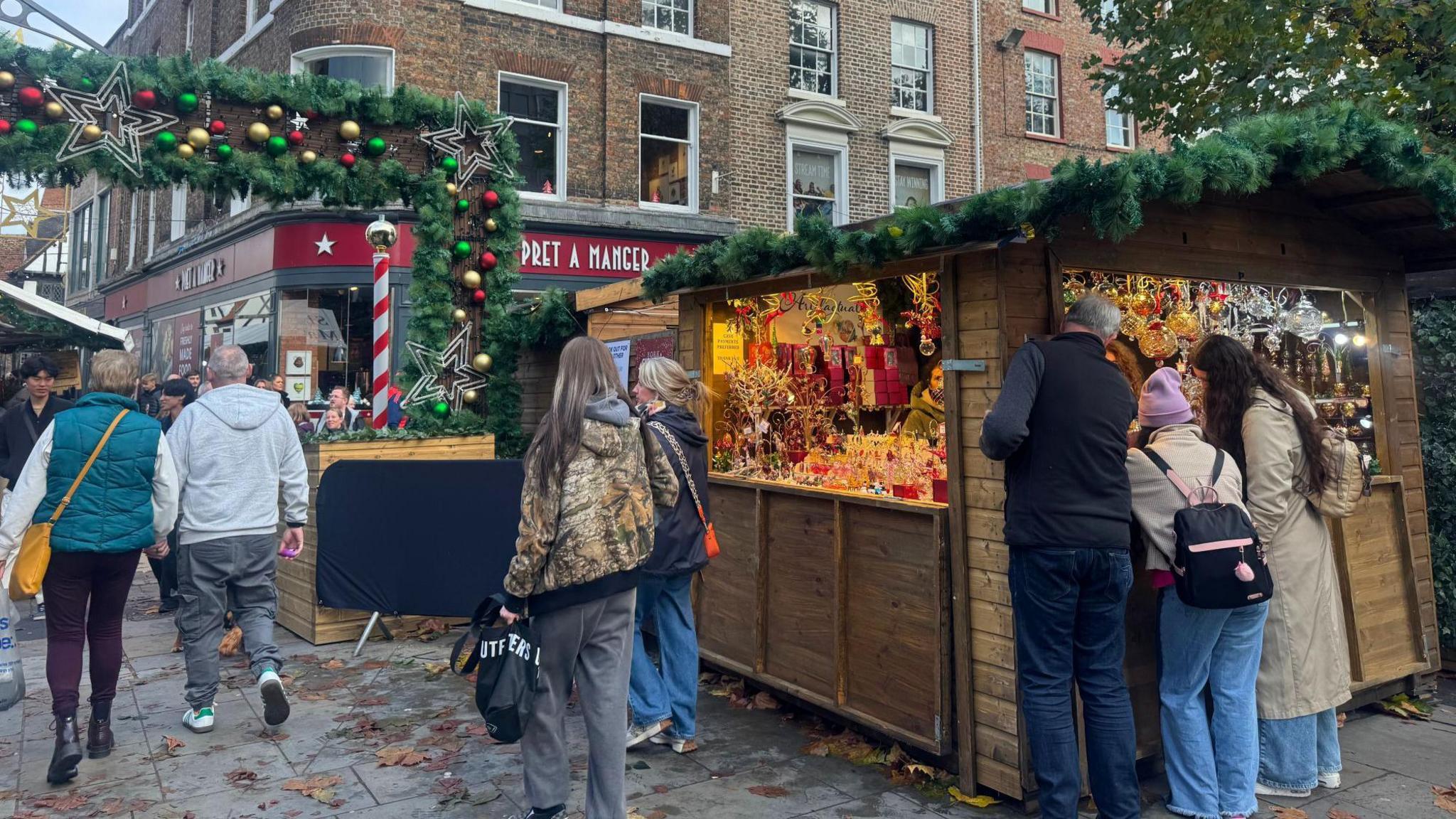 York Christmas Market Rest Day Plan Approved For 2026 BBC News york-christmas-market-rest-day-plan-approved-for-2026-bbc-news
