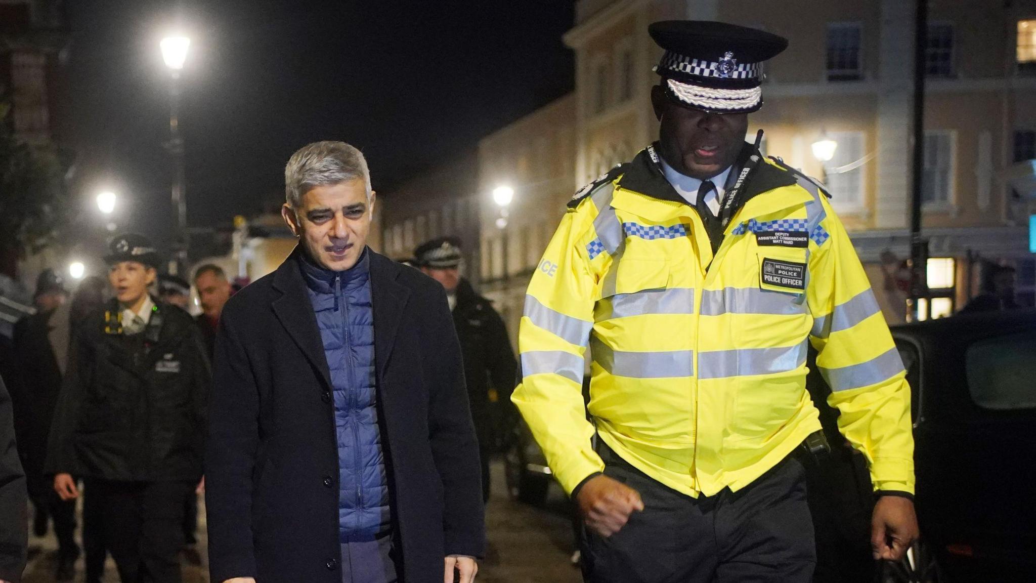 Sadiq Khan with policeman