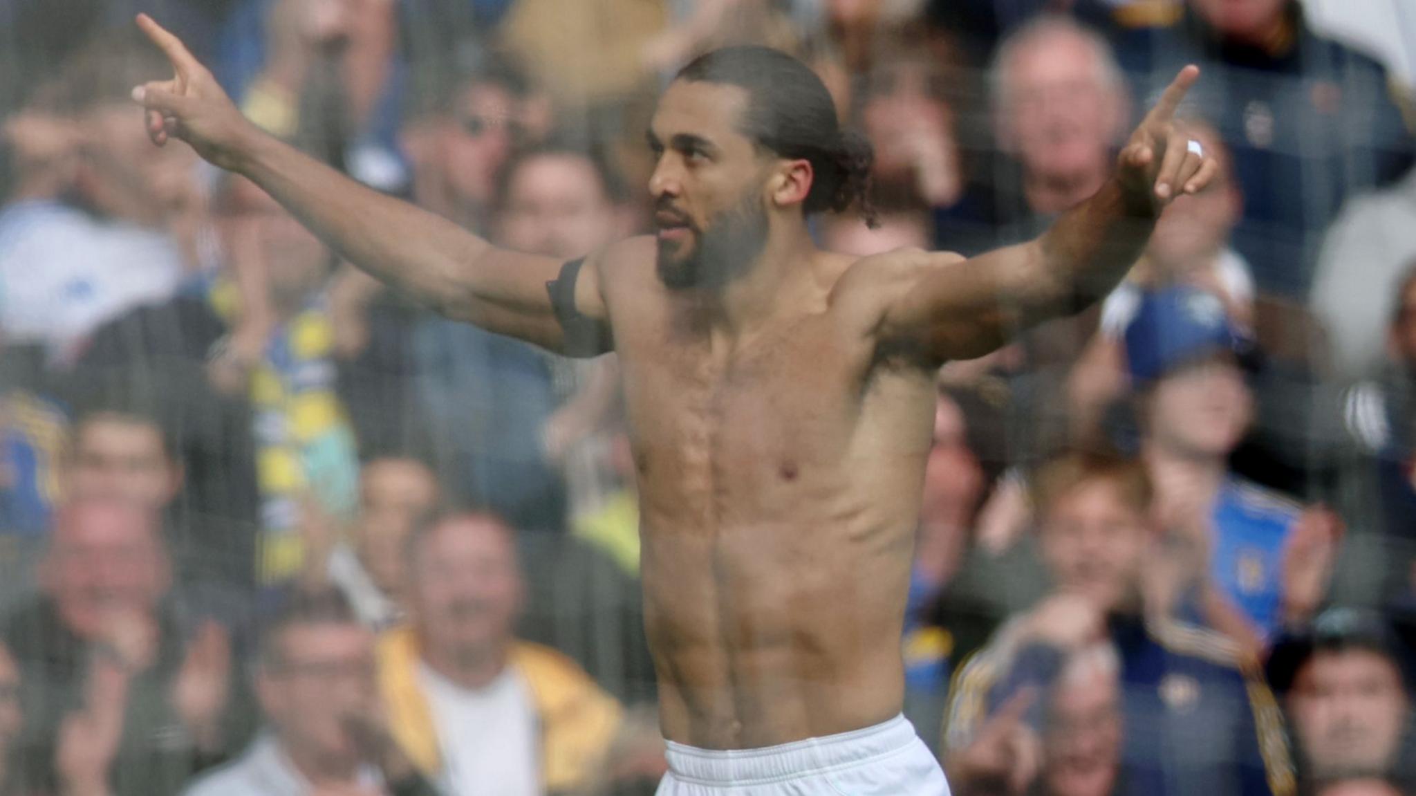 Dominic Calvert-Lewin of Leeds United celebrates scoring his team's first goal