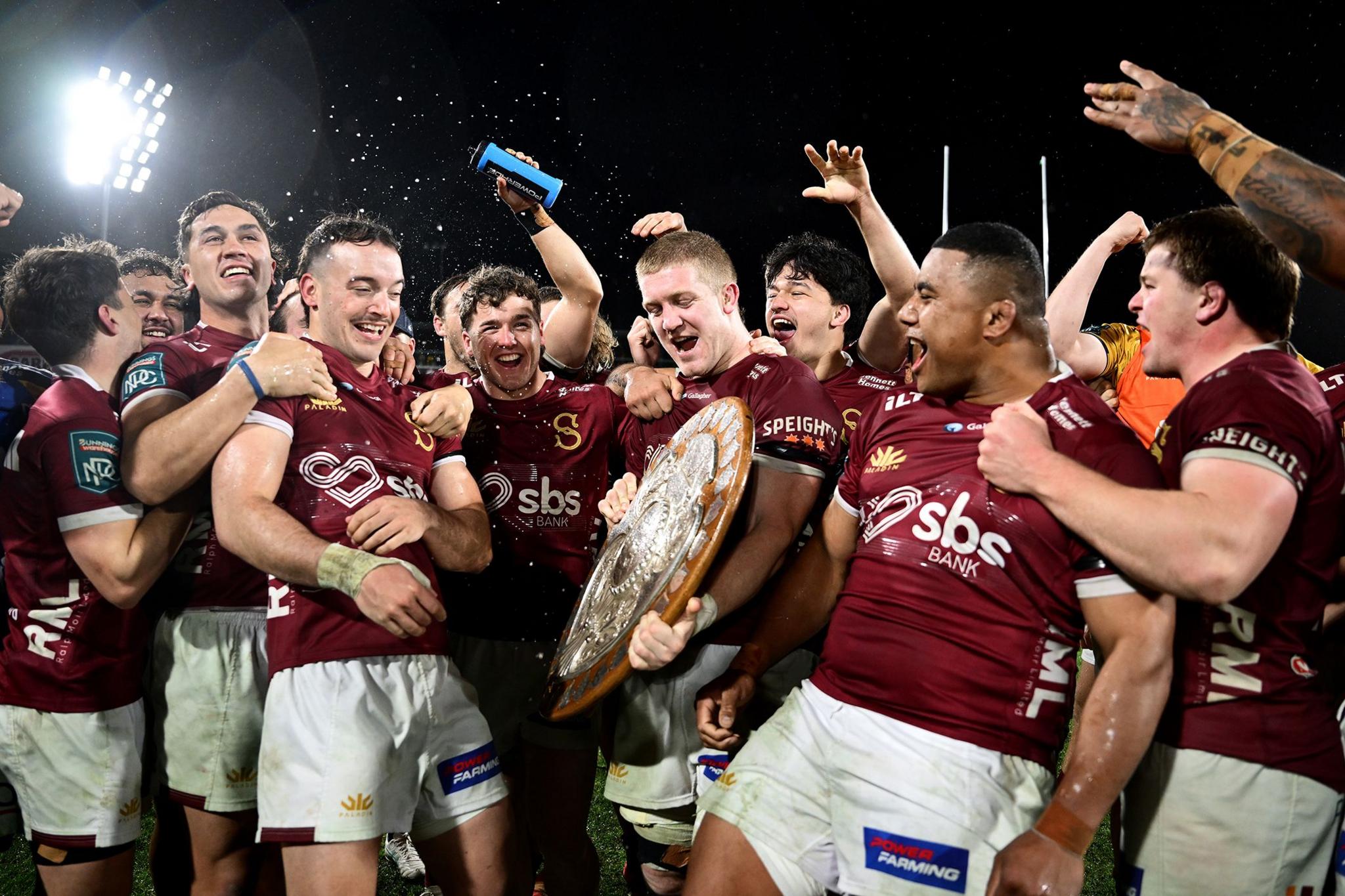 Southland celebrate after winning the round five NPC and Ranfurly Shield match between Waikato and Southland at Waikato Stadium in Hamilton, New Zealand. Photo by Hannah Peters