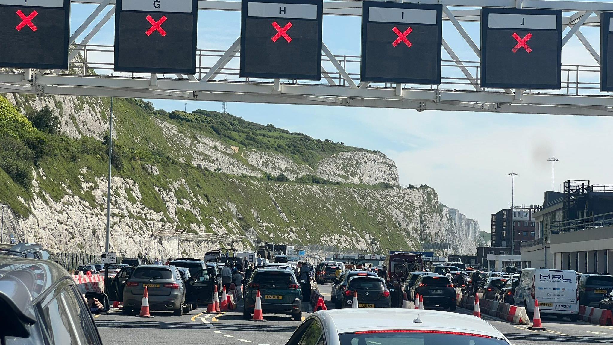 Queues at Port of Dover 