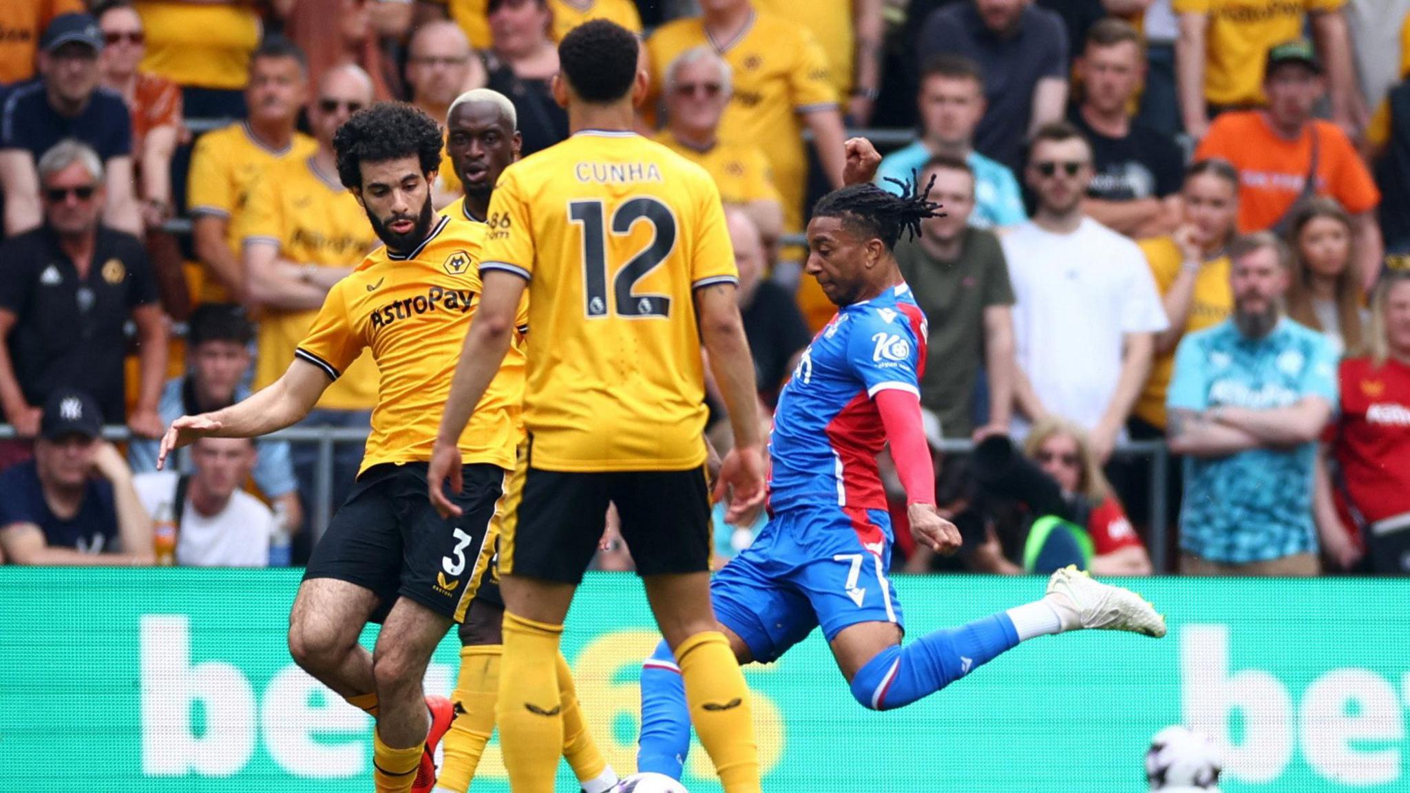 Wolverhampton Wanderers v Crystal Palace - Molineux Stadium, Wolverhampton,