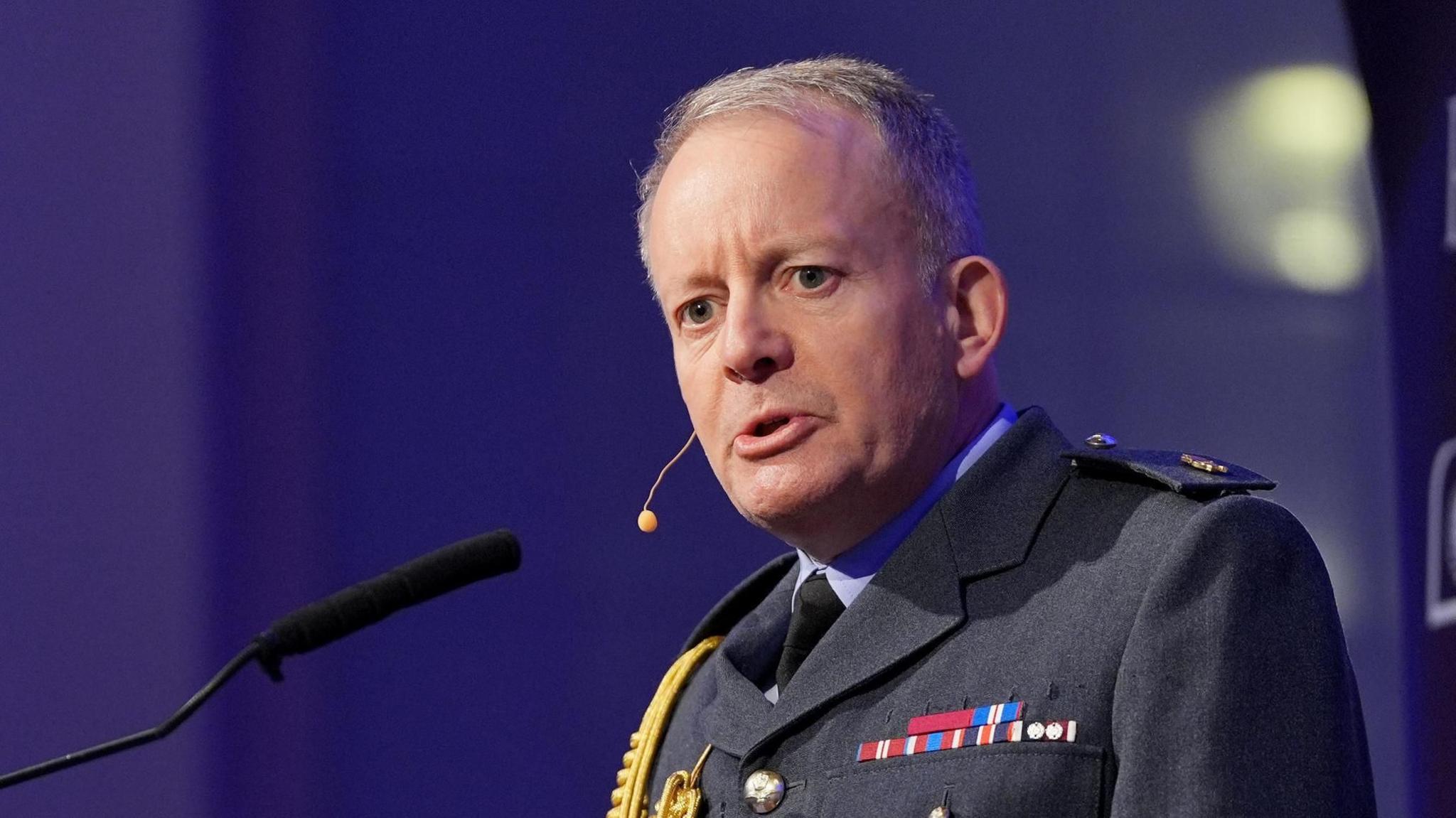 Sir Richard Knighton, in RAF uniform, addresses a defence conference