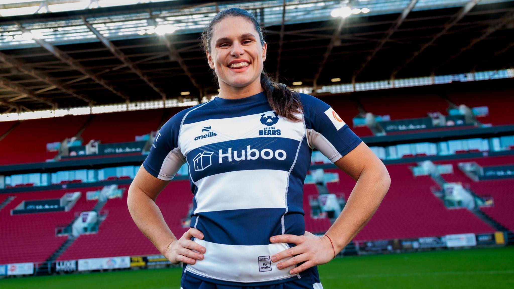 Ilona Maher wears the Bristol Bears kit after signing for the English club