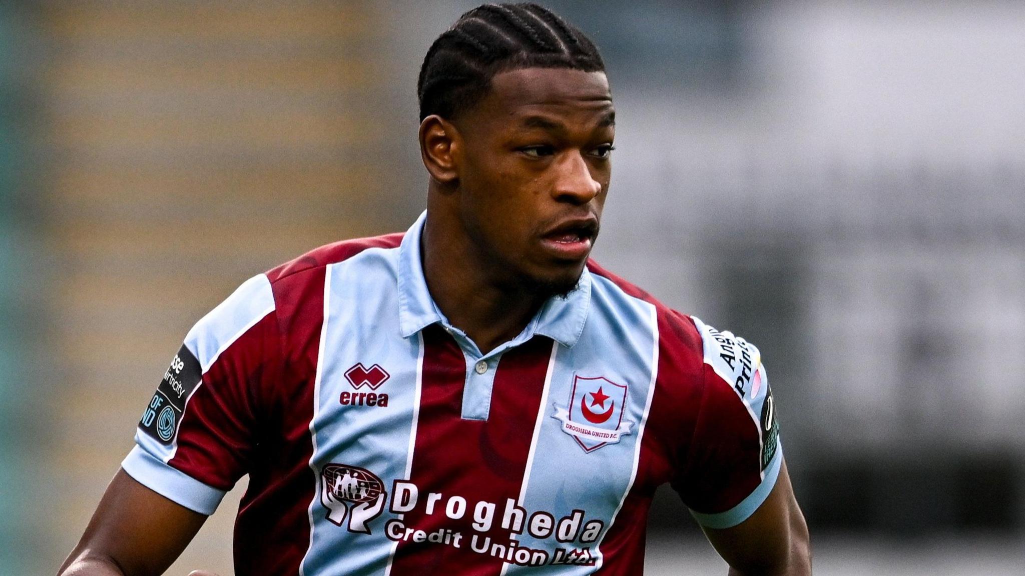 Elicha Ahui playing for Drogheda United