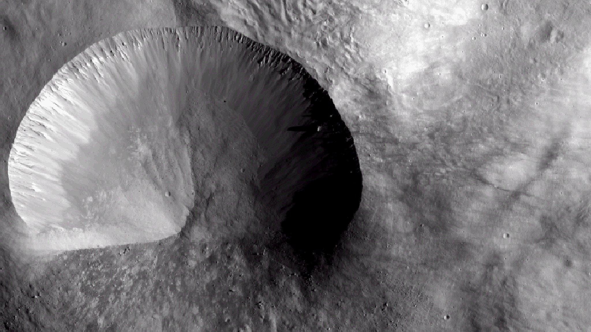 A young crater on Vesta that is 15km in diameter