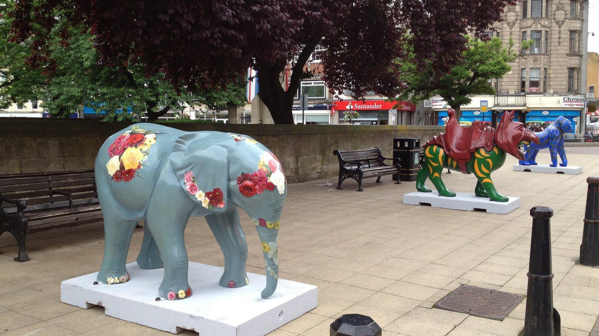 Safari animals in Northampton town centre