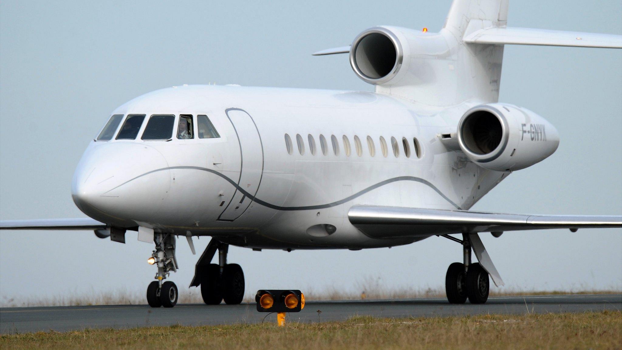 Private plane taxiing