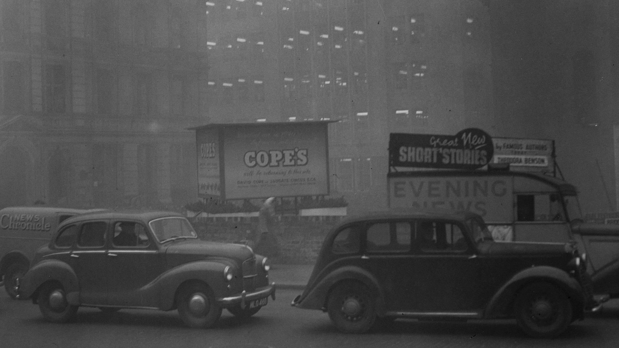 Smog in London on 5 December 1952