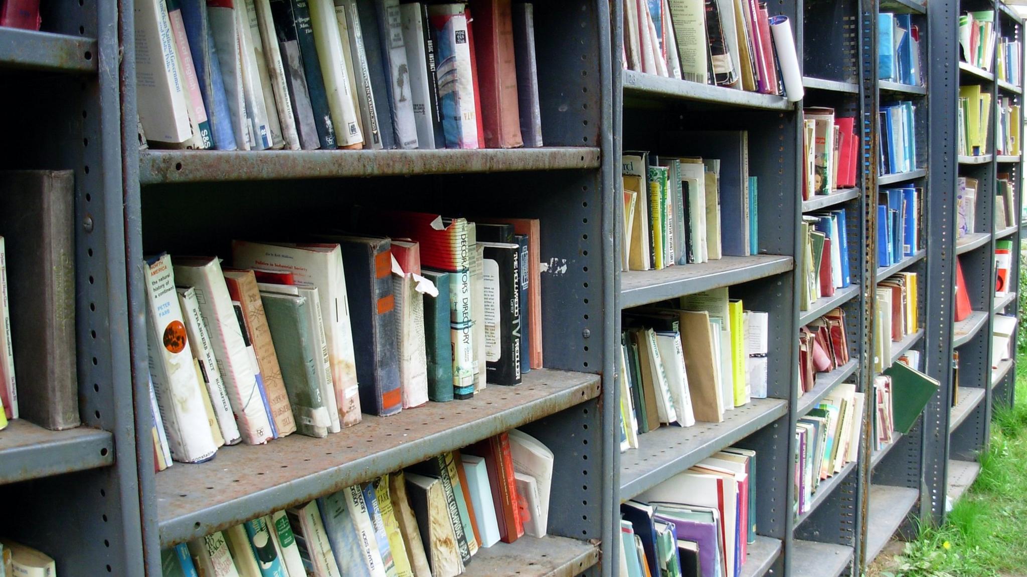 Books on shelves outside in Hay on Wye