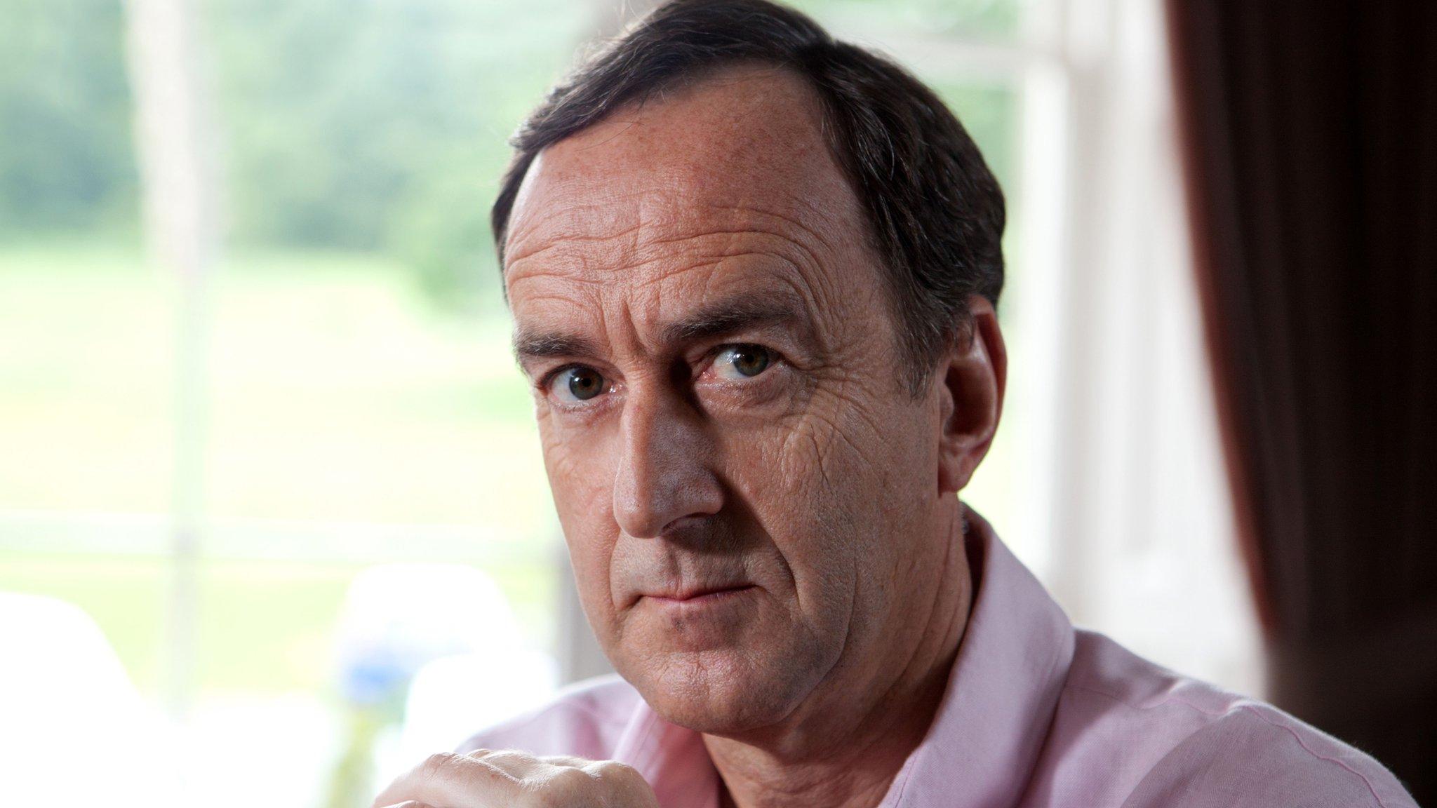 Angus Deayton