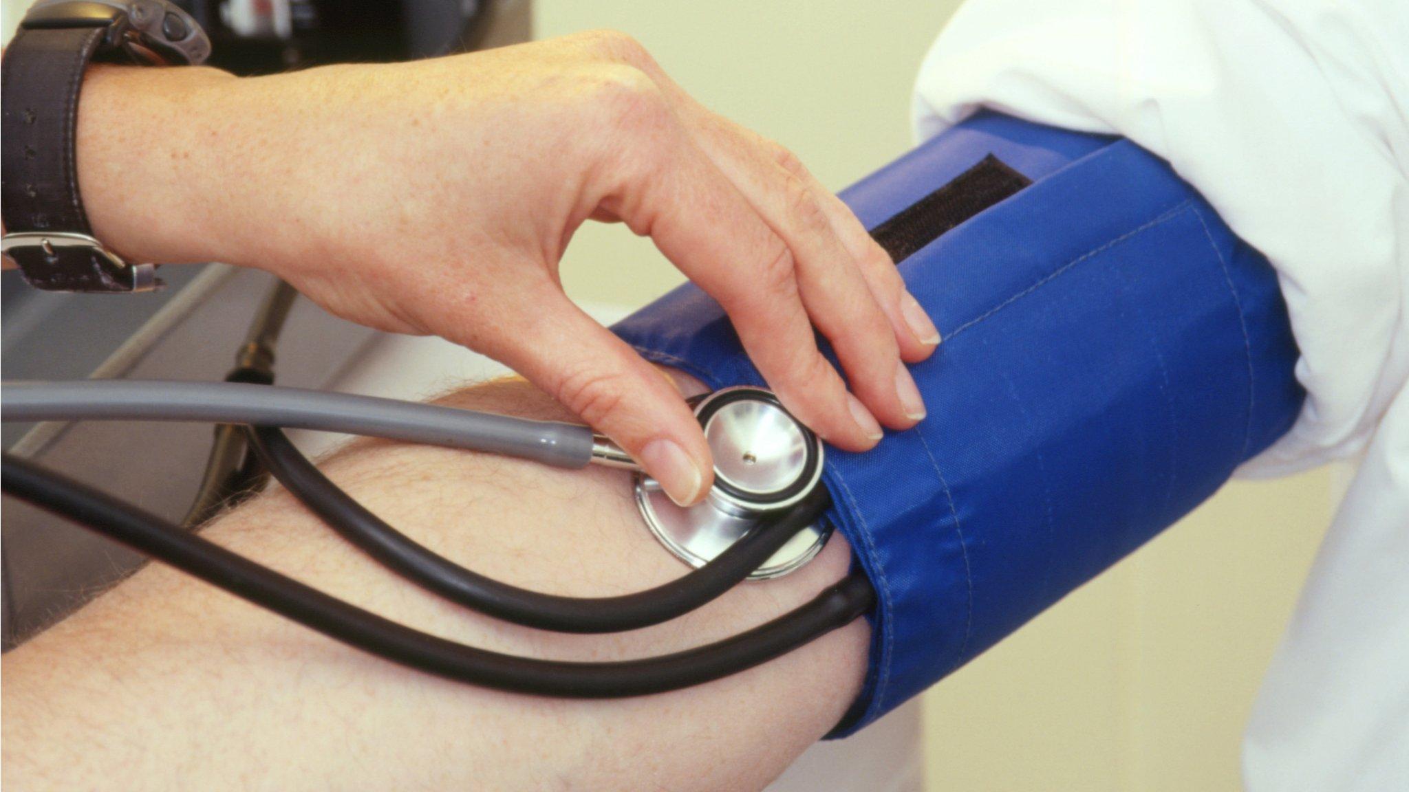 Measuring blood pressure