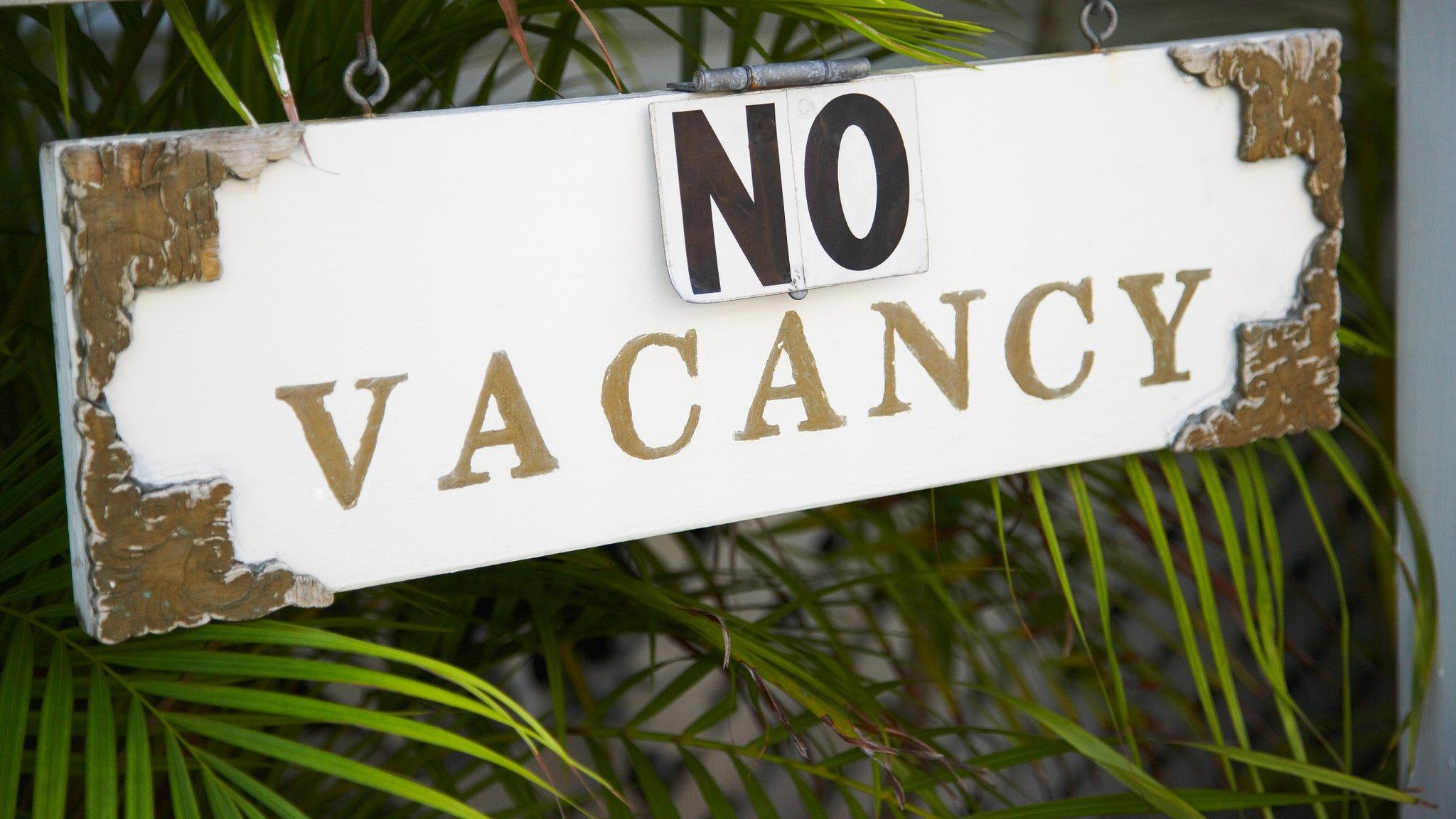 No vacancy sign
