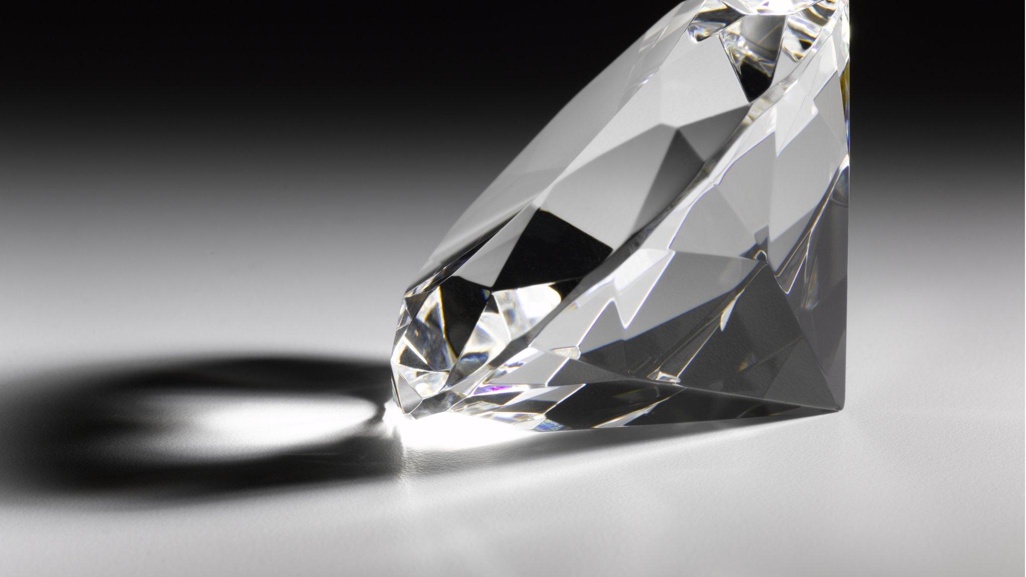 Cut diamond