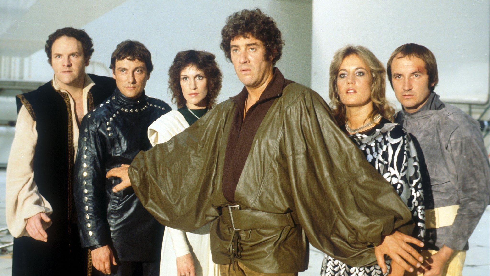 Gareth Thomas (centre) and the cast of Blake's 7