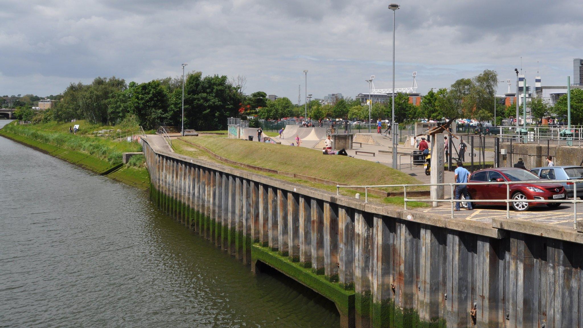 River Orwell and skatepark