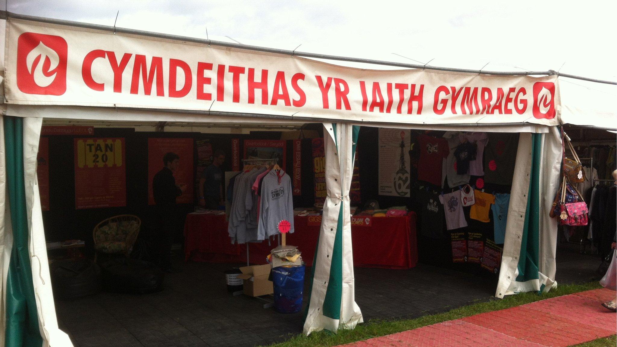 Stondin Cymdeithas yr Iaith Gymraeg