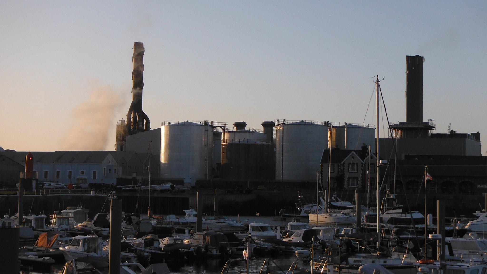 Guernsey Electricity power station generating