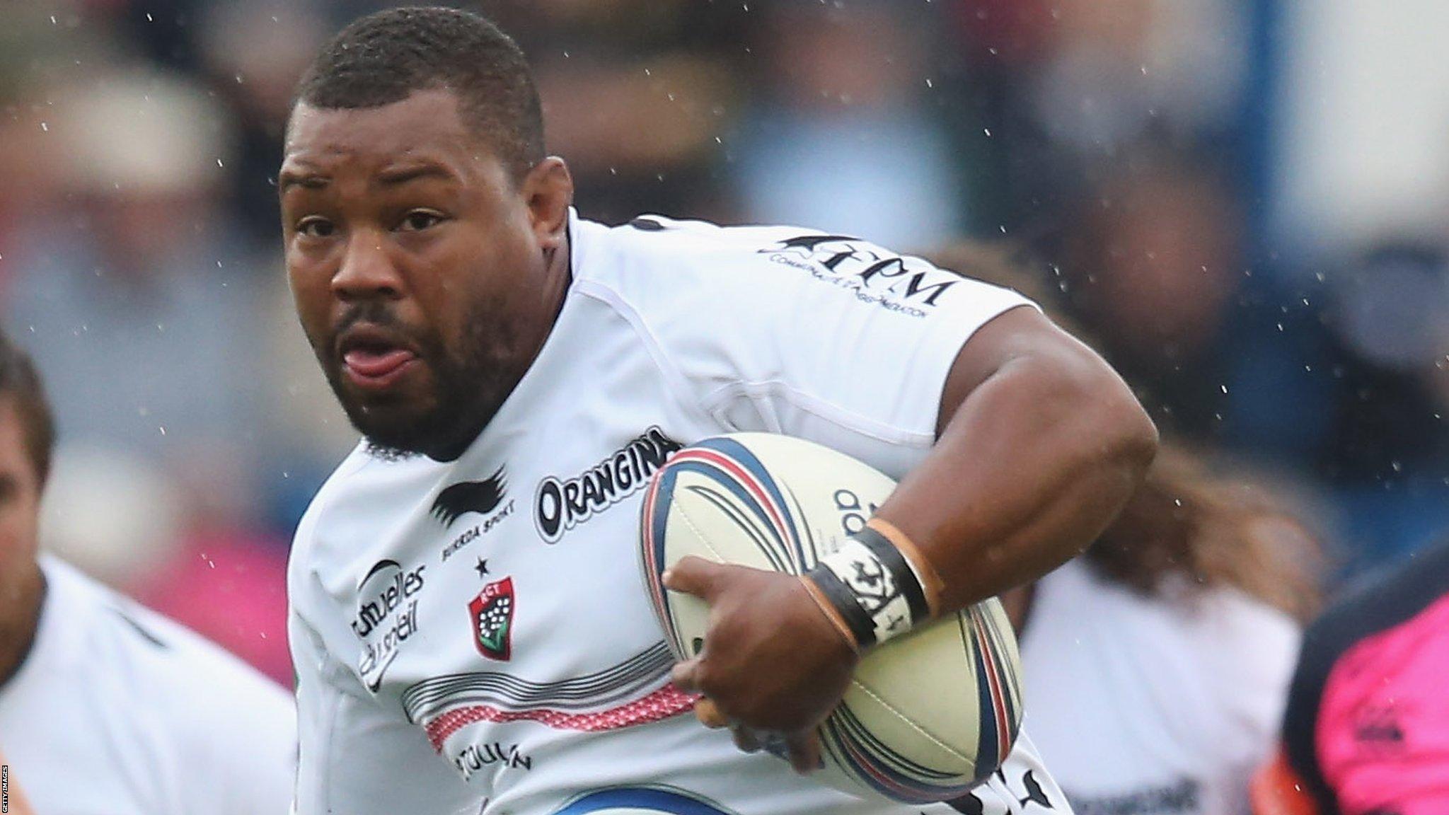 Steffon Armitage in action for Toulon.