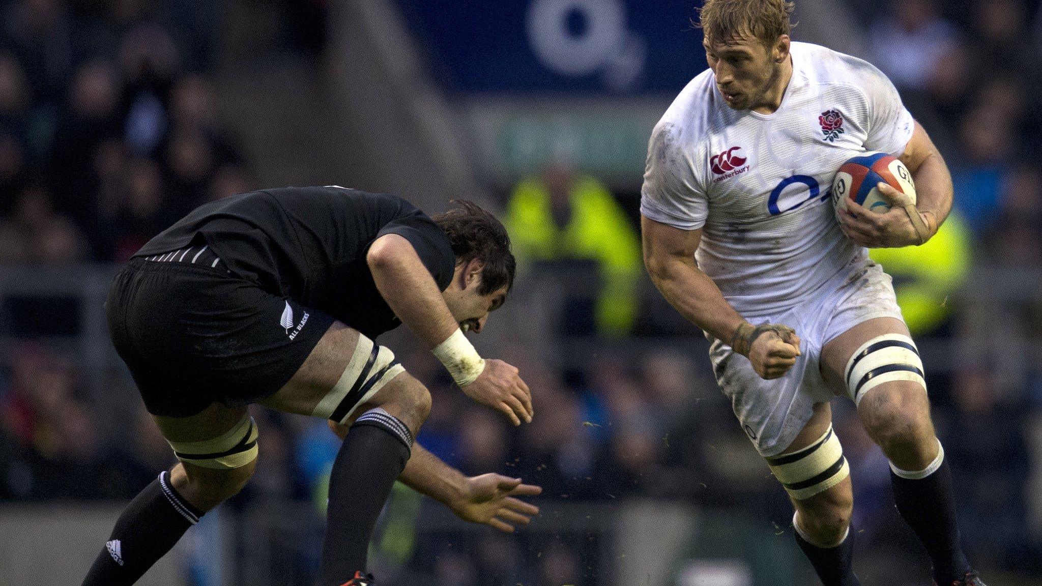 England's Chris Robshaw and New Zealand's Samuel Whitelock