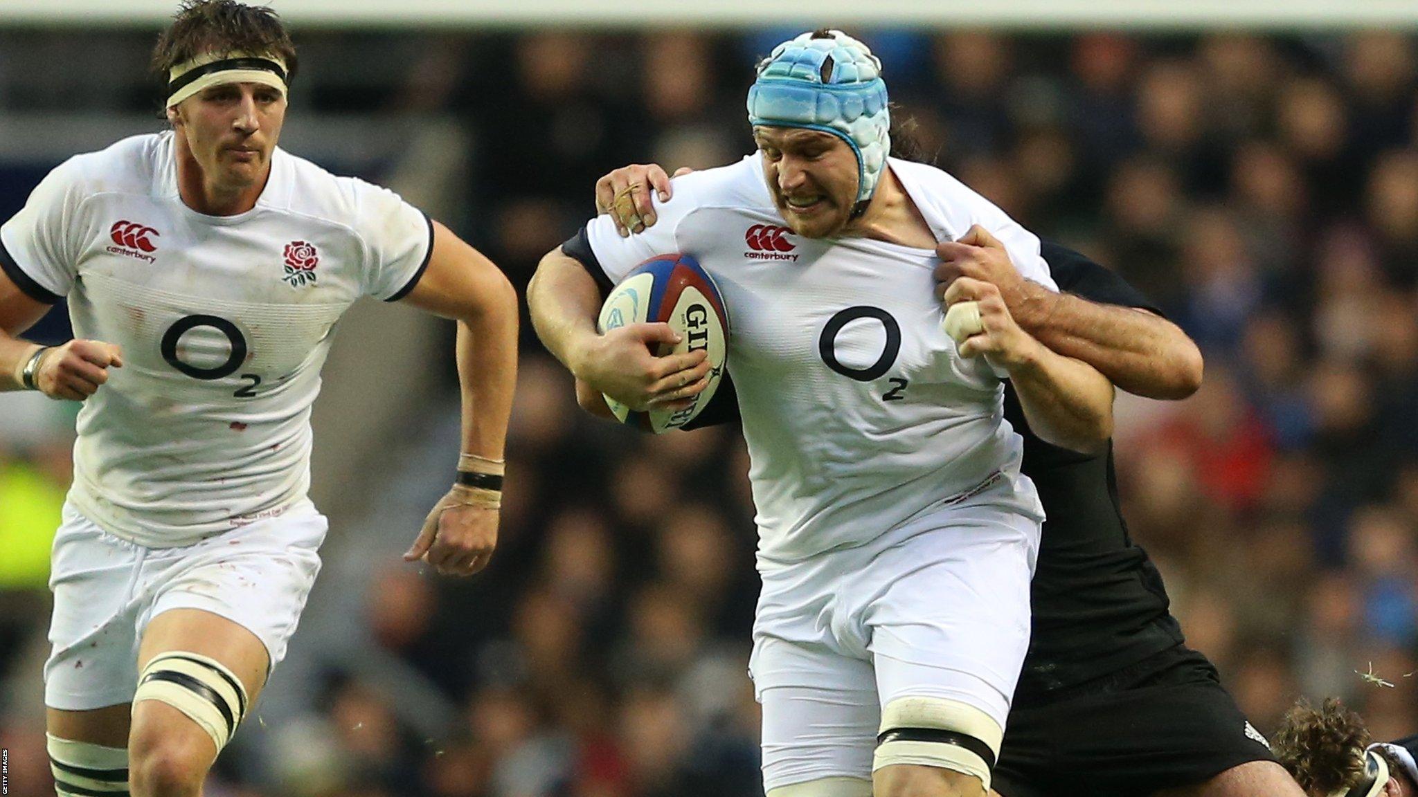 England in action against New Zealand at Twickenham