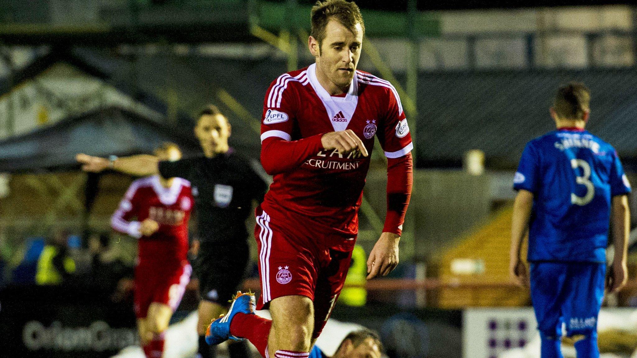 Niall McGinn scores Aberdeen's fourth goal