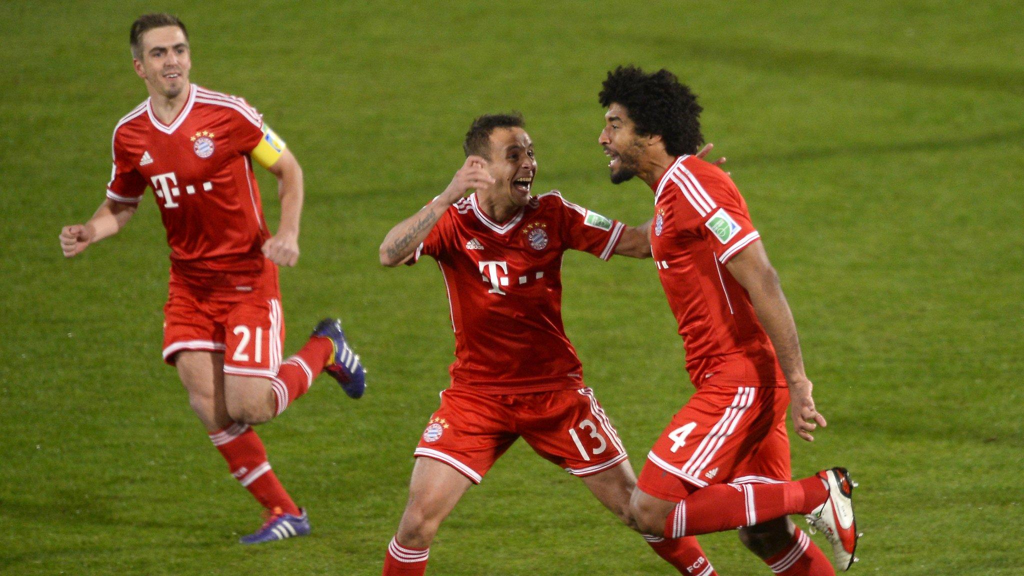 Bayern Munich players celebrate