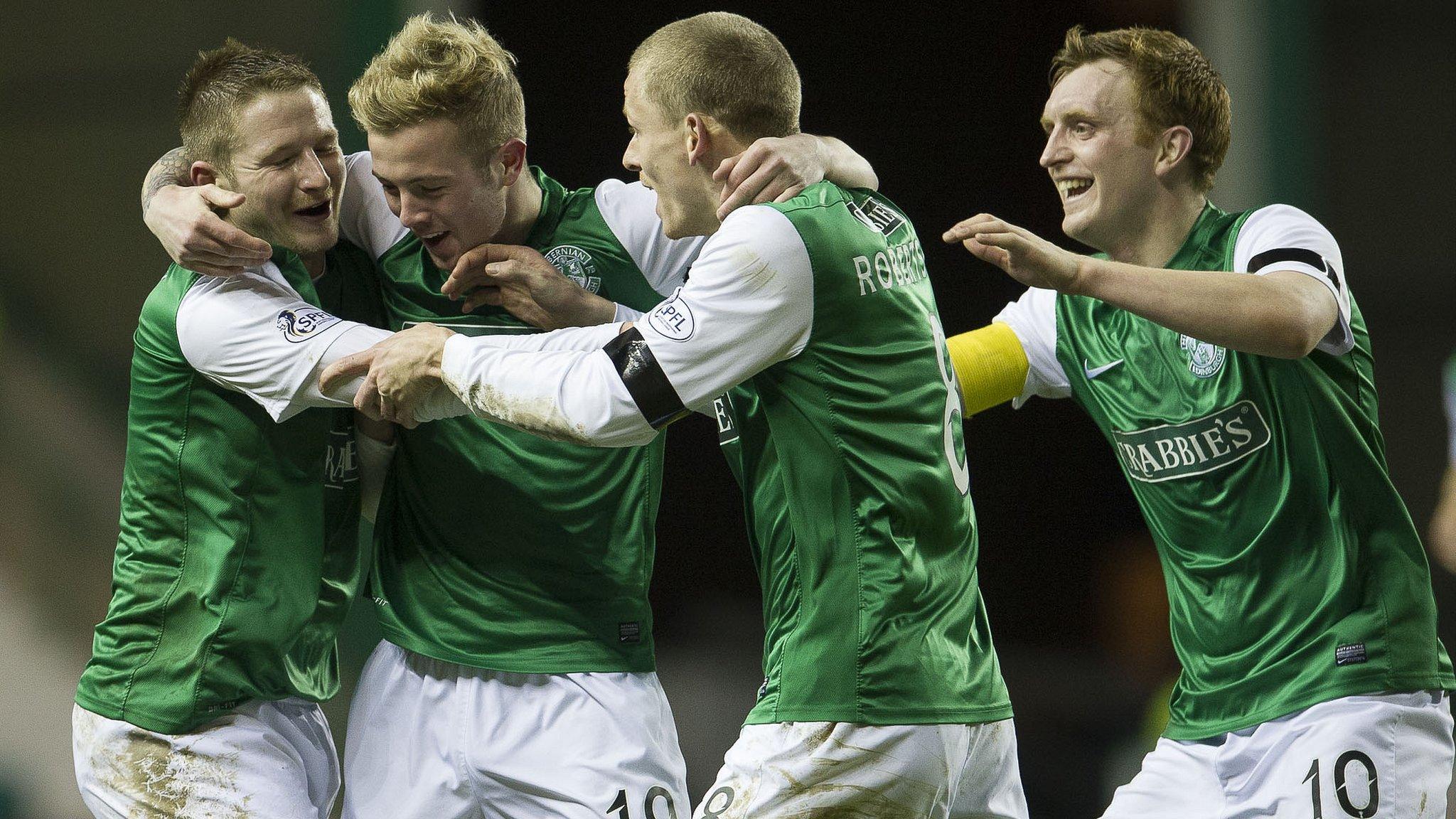 Hibernian players celebrating