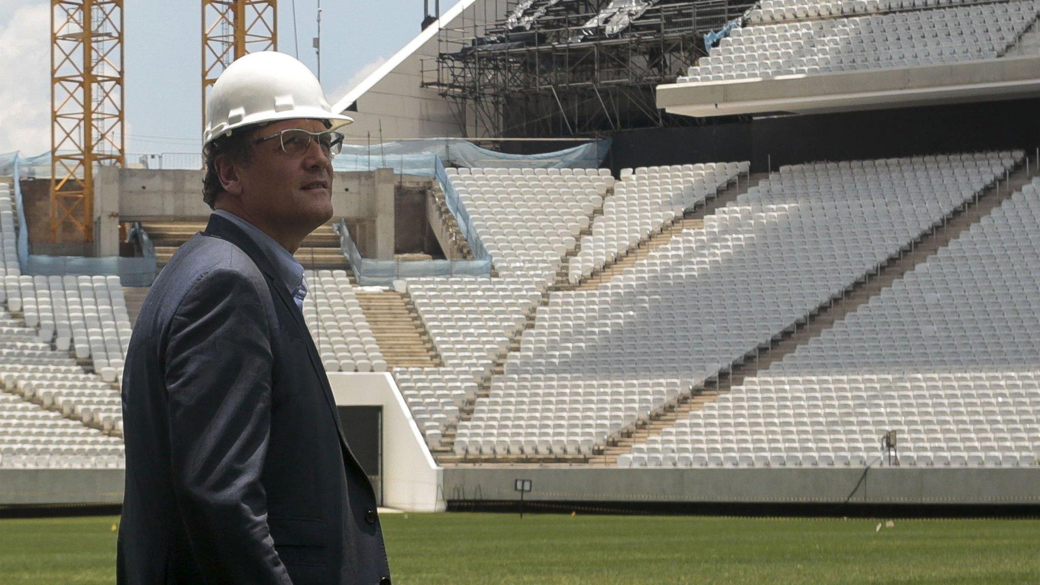 Jerome Valcke (right) during a visit to the Arena Corinthians stadium