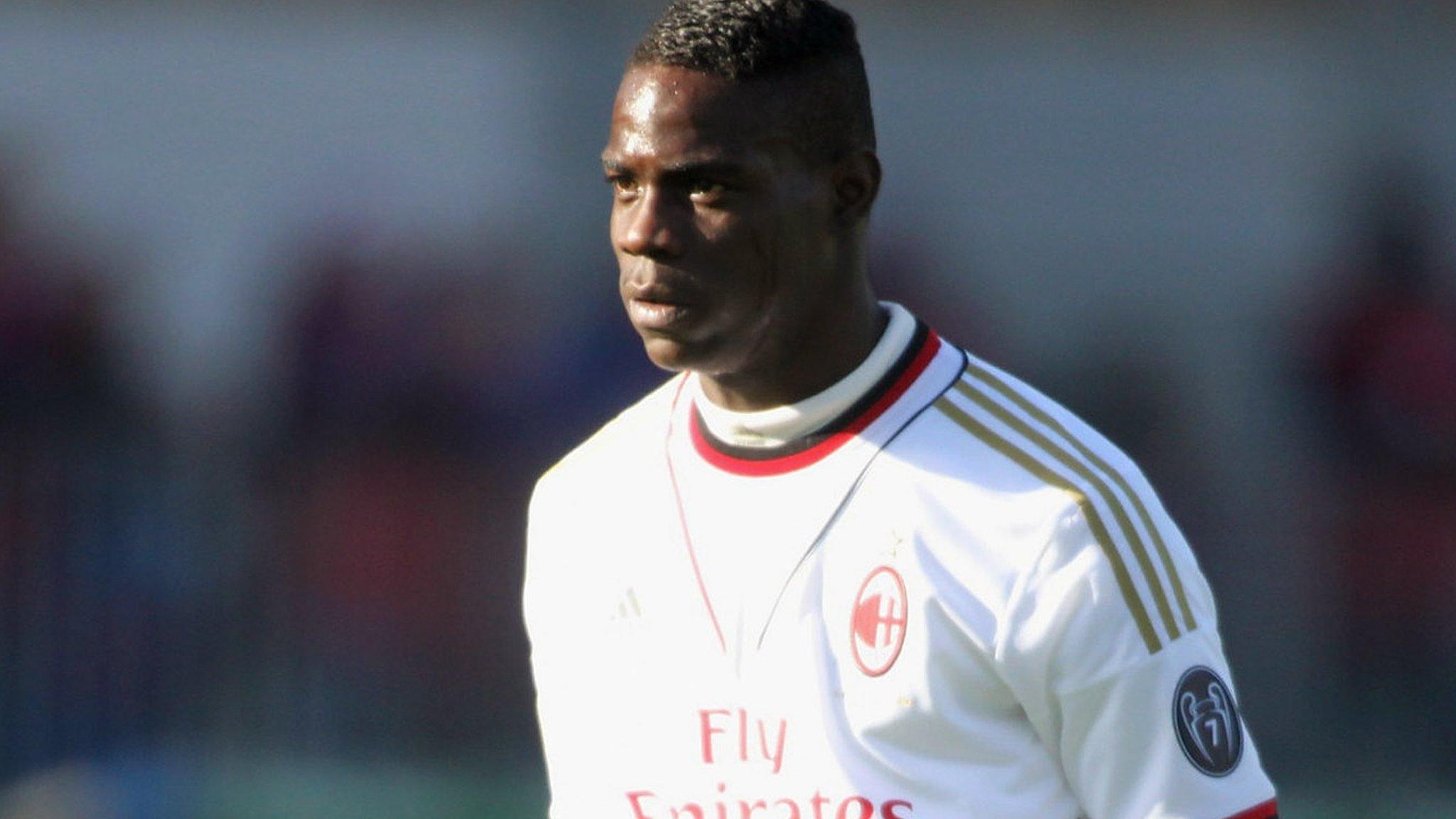 Mario Balotelli is fined for a gesture made at Cagliari fans on Sunday.