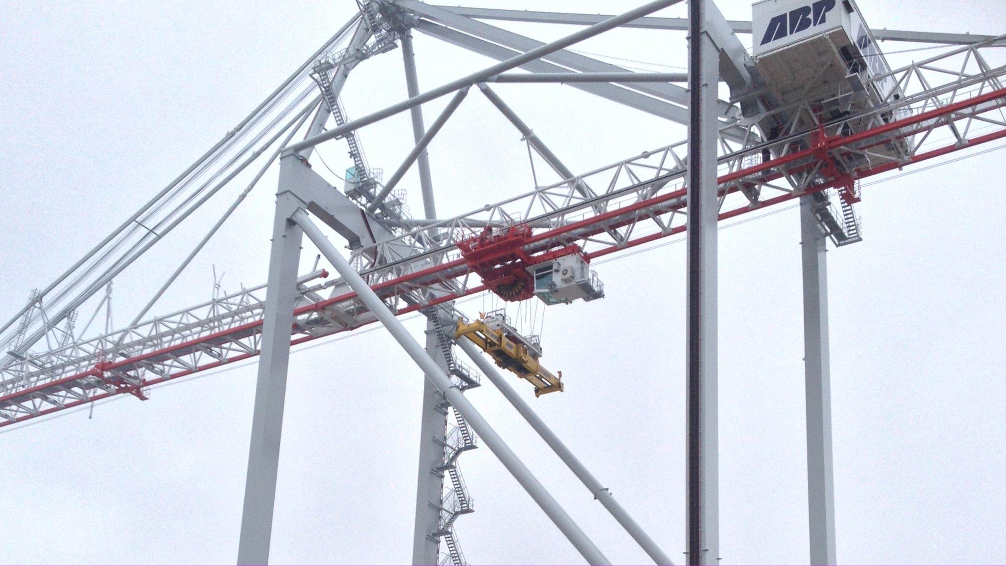 New ship-to-shore gantry crane