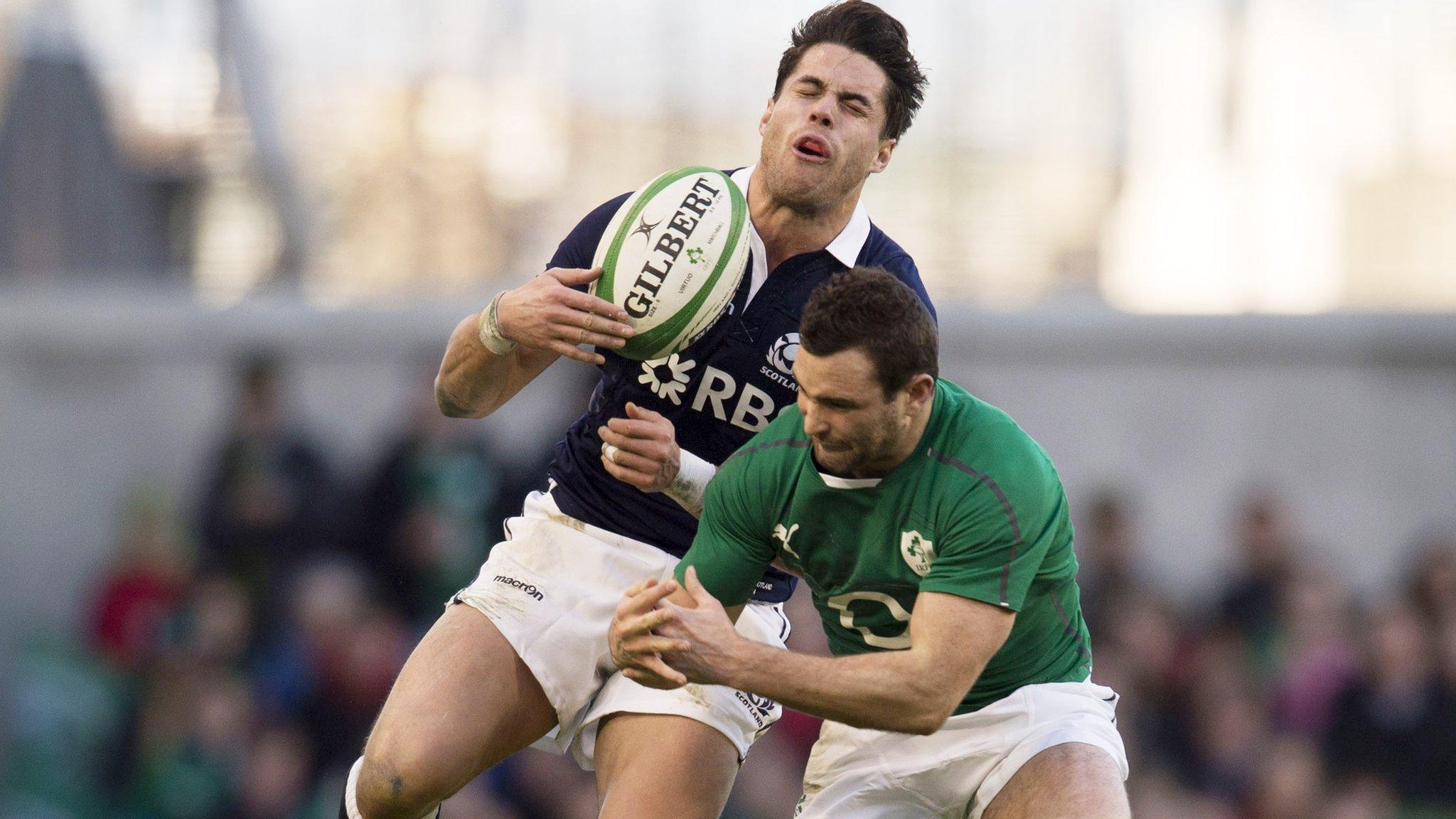 Sean Maitland and Dave Kearney joust for the ball in Dublin