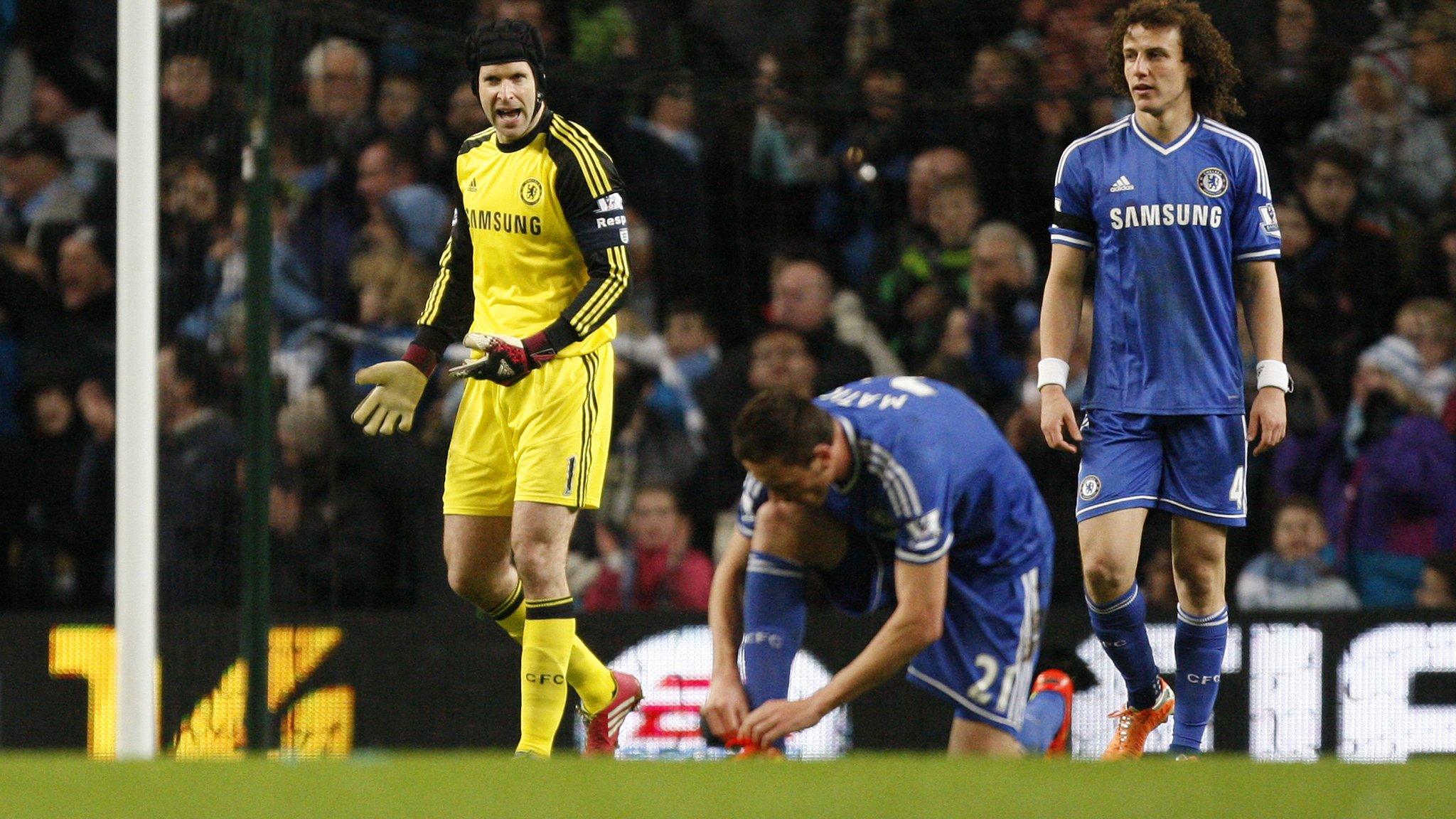 Chelsea players during the defeat at Manchester City