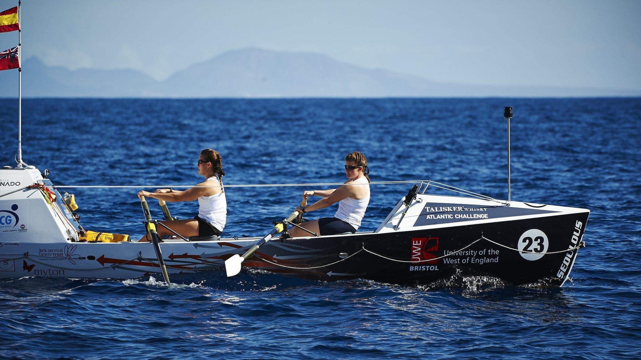 Atlantic rowers Lauren Morton (l) and Hannah Lawton