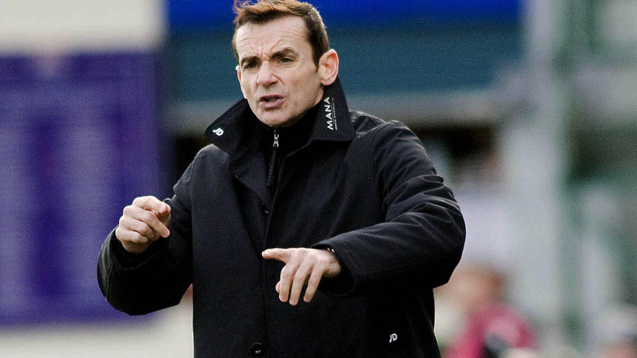 St Mirren manager Danny Lennon