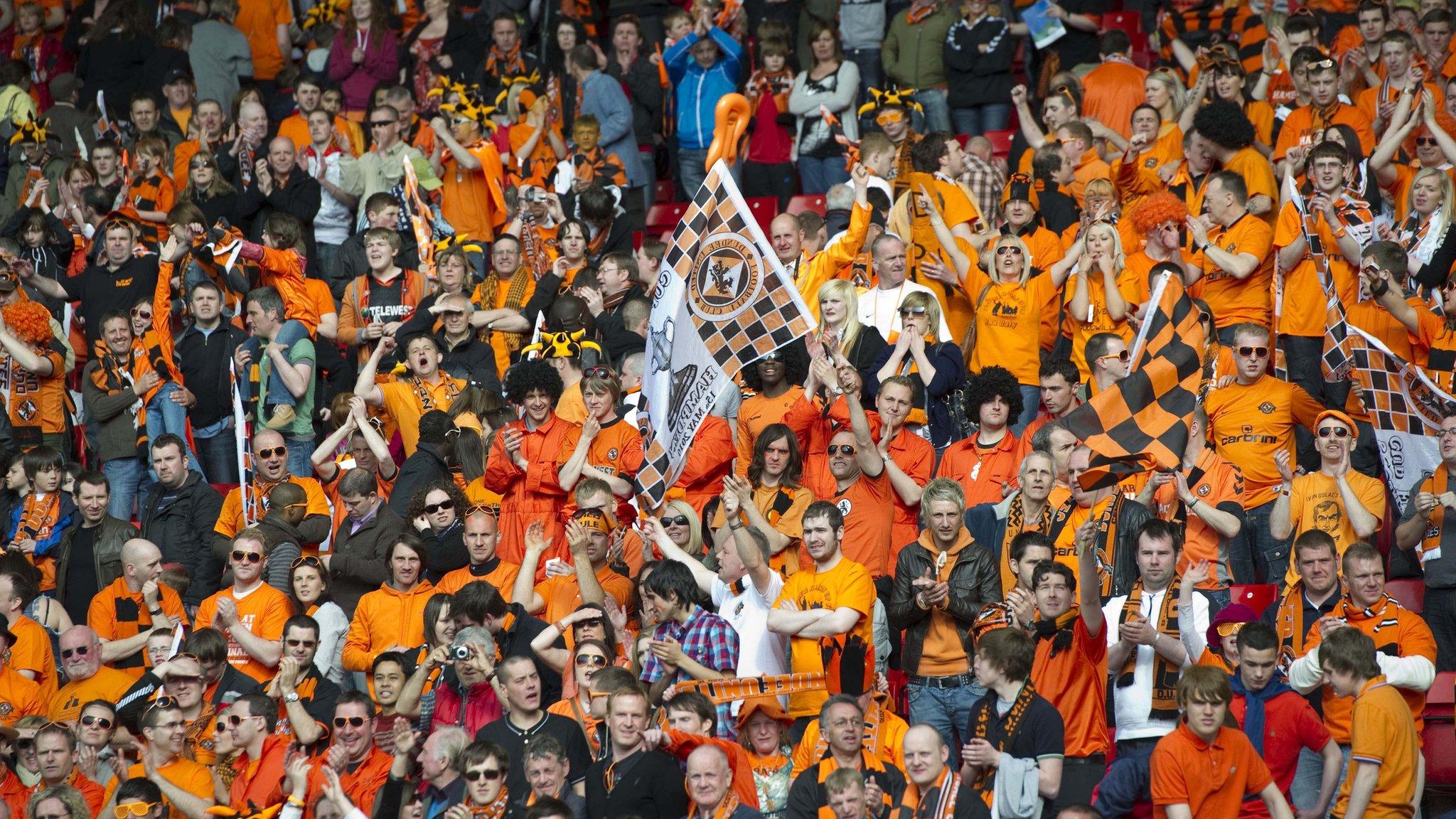 Dundee United fans at the 2010 Scottish Cup final