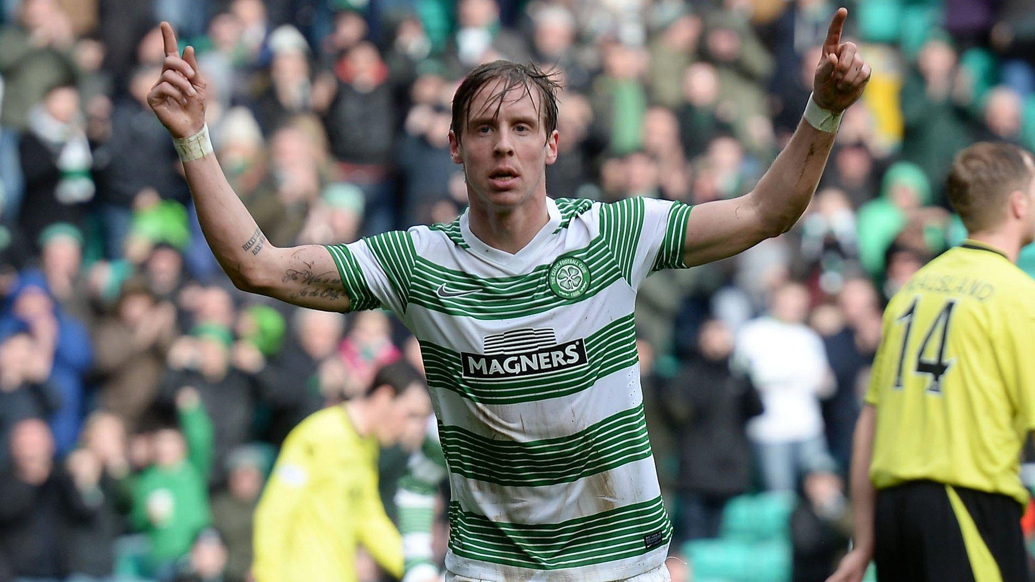 Celtic midfielder Stefan Johansen celebrates after scoring against St Mirren