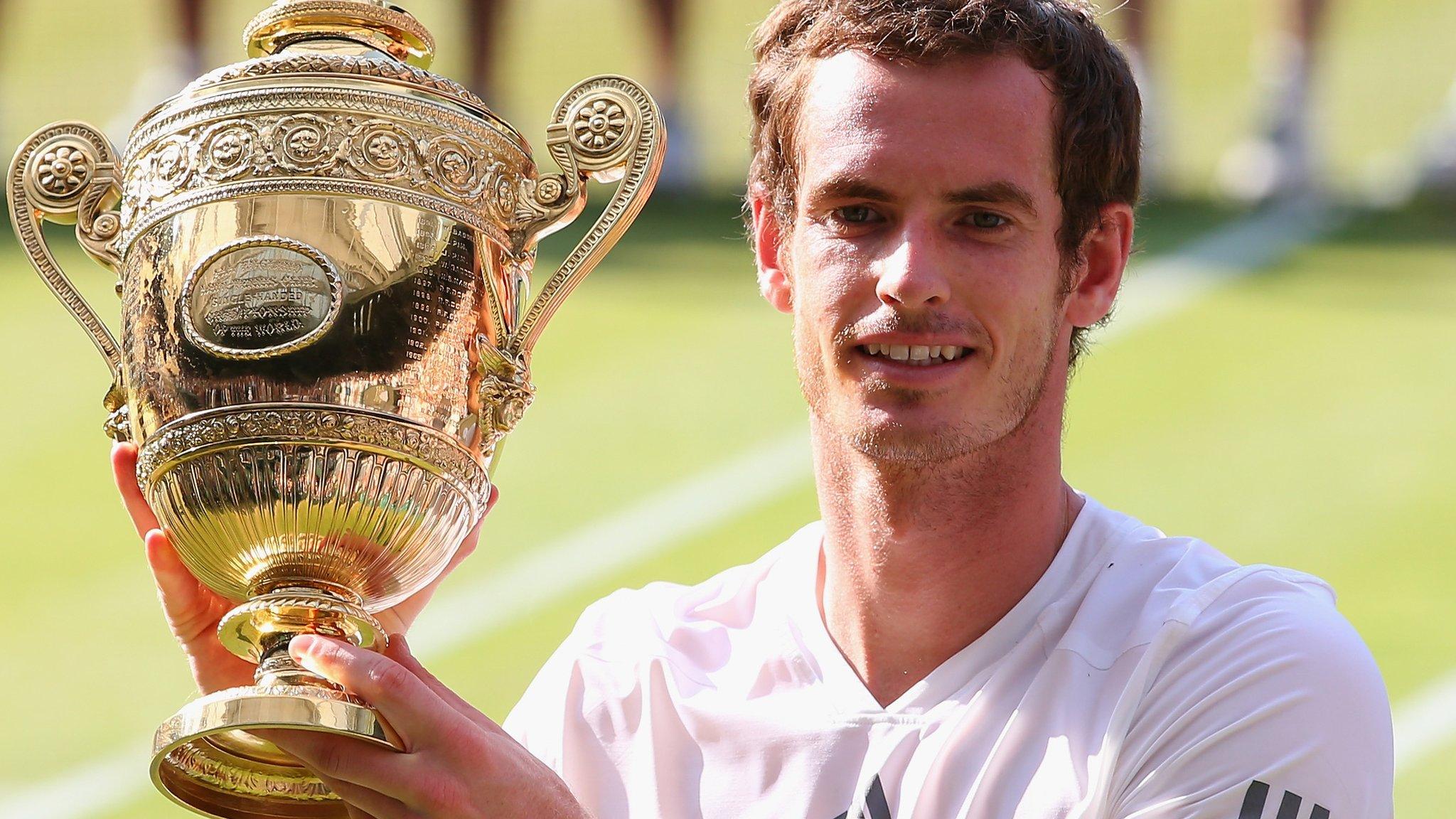 Andy Murray with Wimbledon trophy