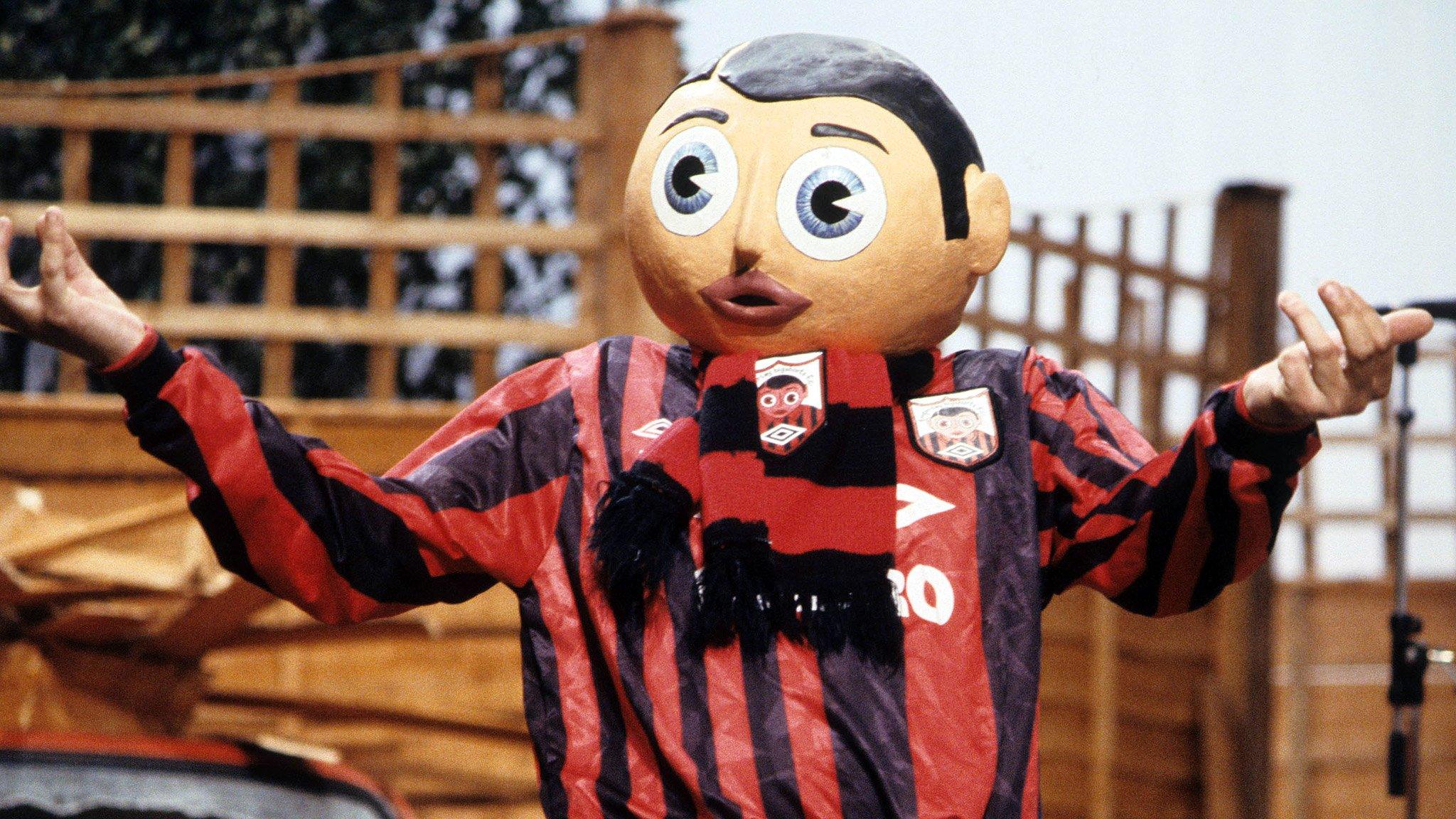 Frank Sidebottom on Frank Sidebottom's Fantastic Shed Show on ITV in 1992