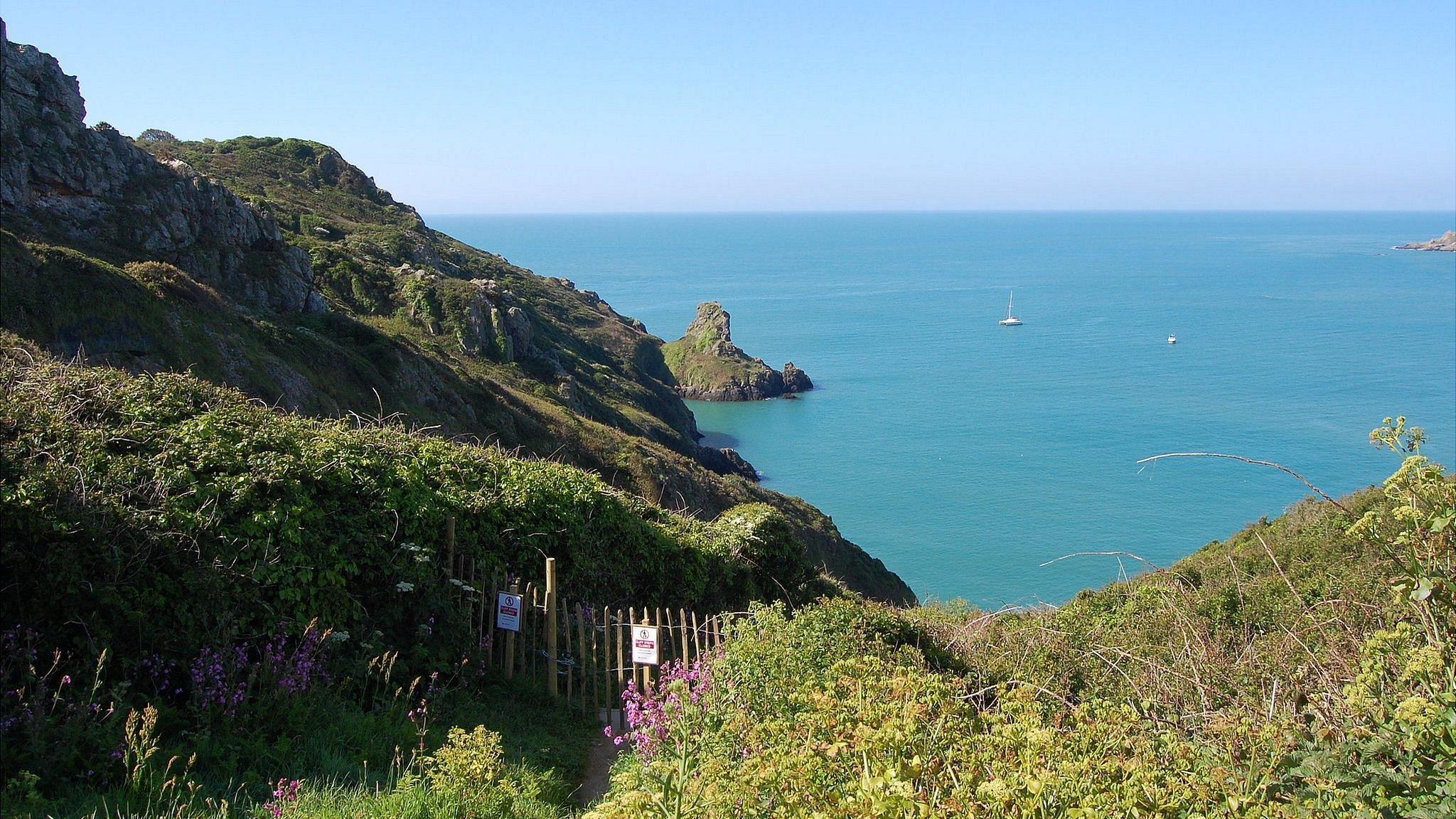 Pathway to Petit Port Bay