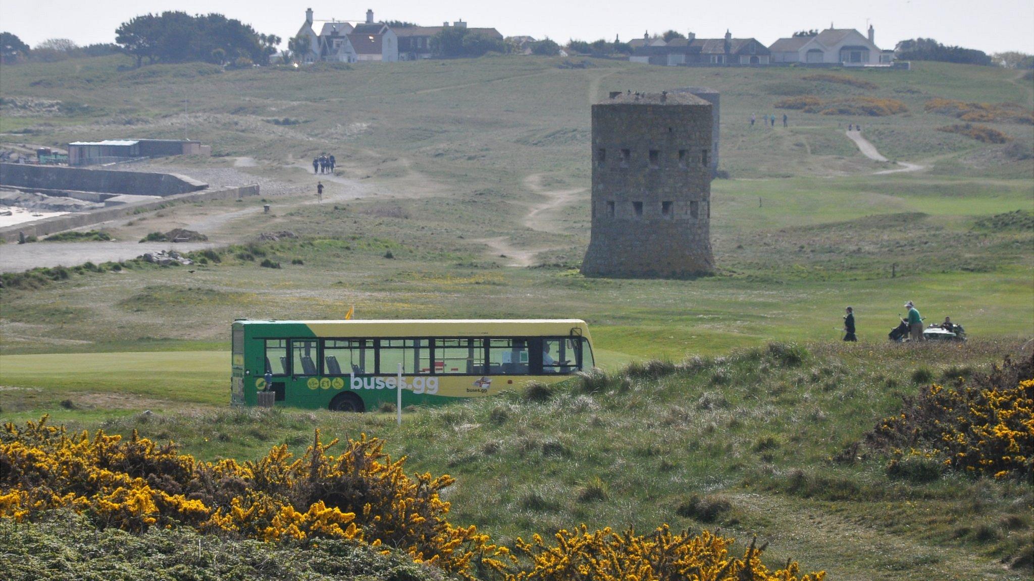 Guernsey bus at L'Ancresse Common