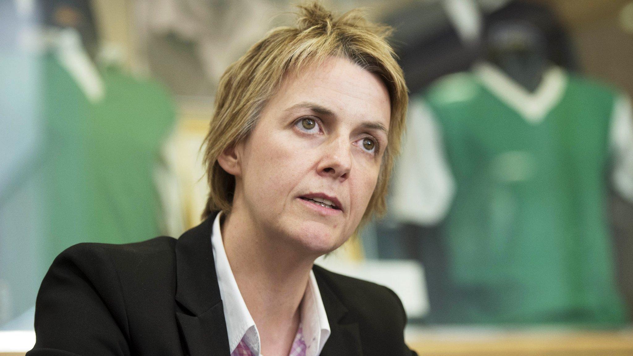 Hibernian chief executive Leeann Dempster is keeping an open mind on the search for a new manager