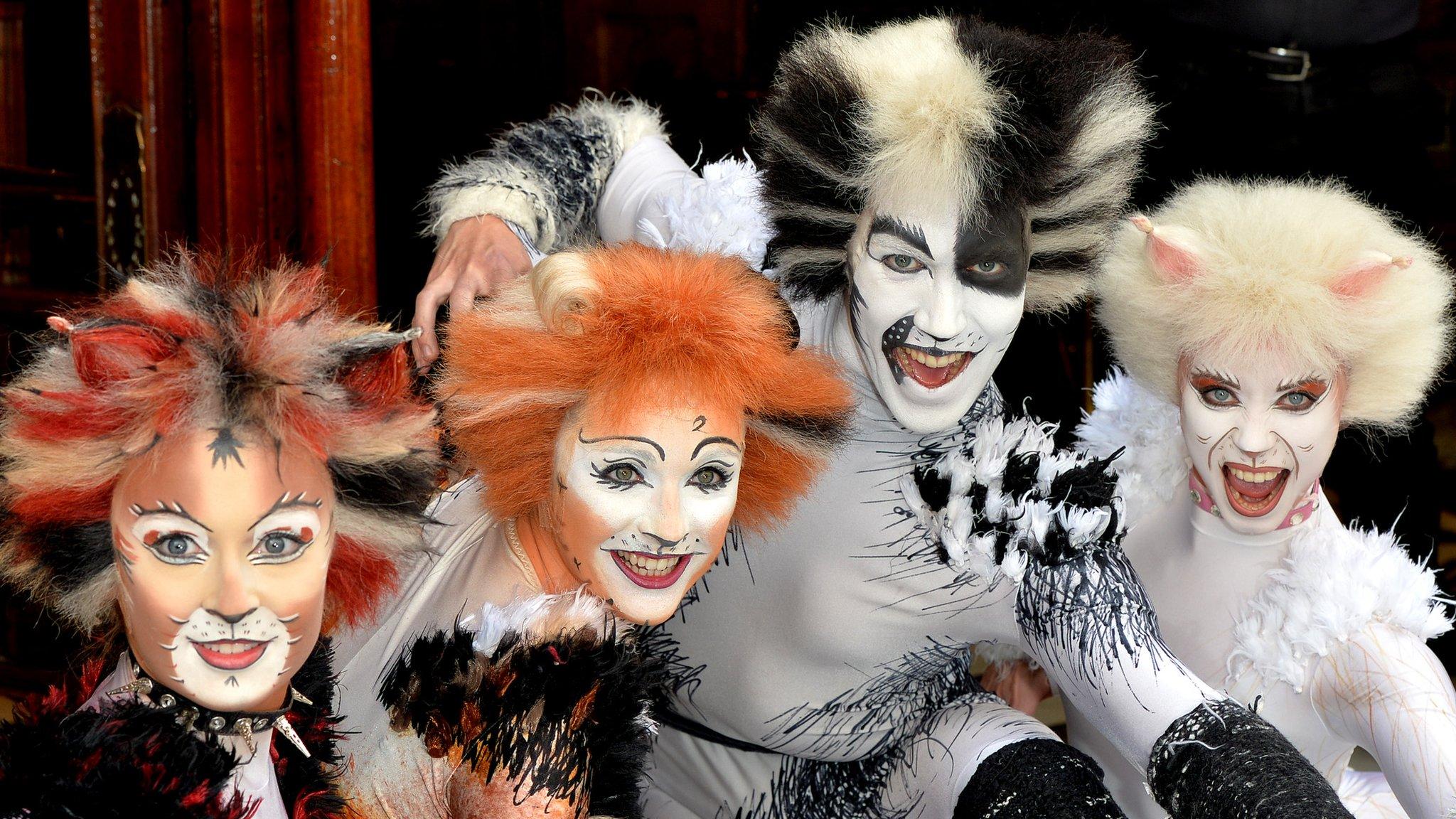 Cats characters outside Palladium