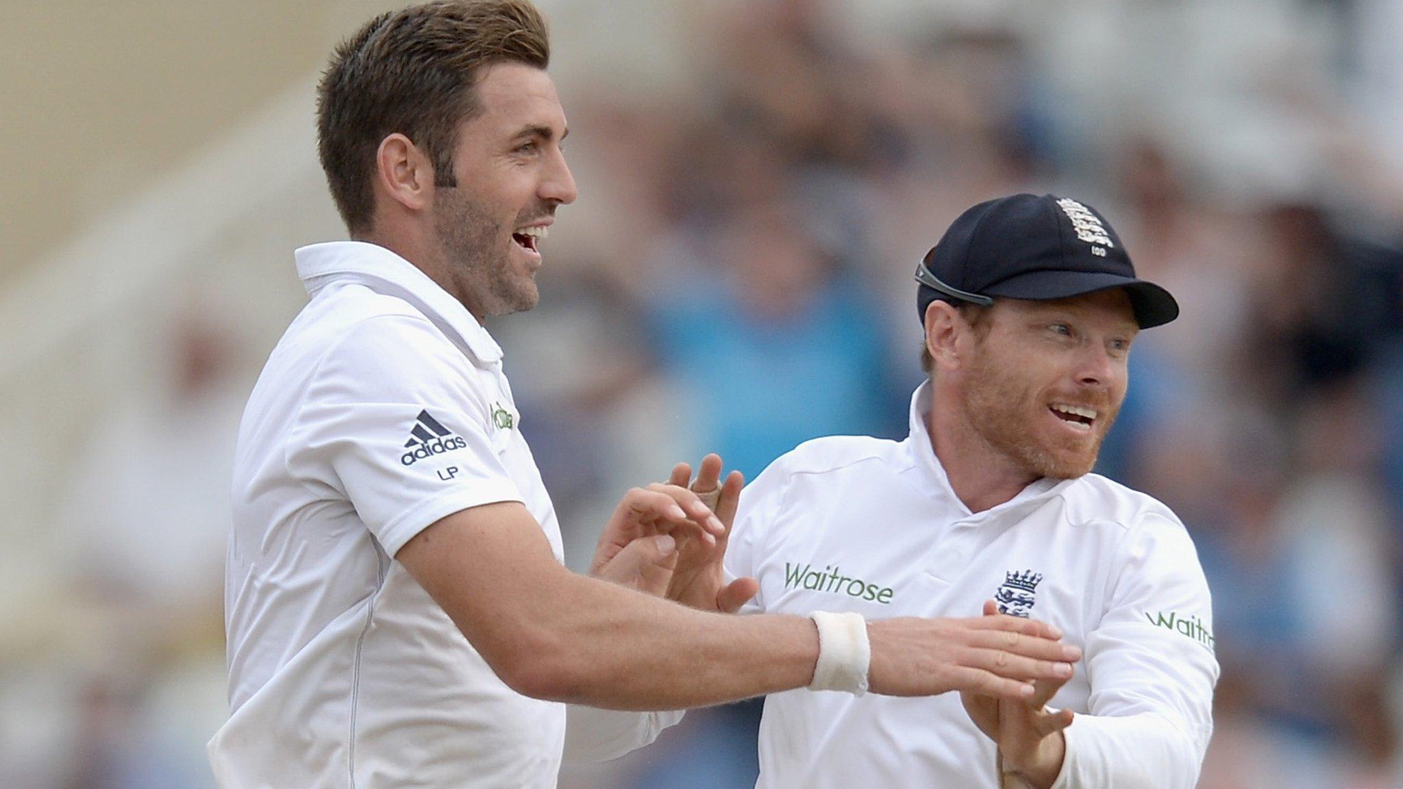 England's Liam Plunkett and Ian Bell