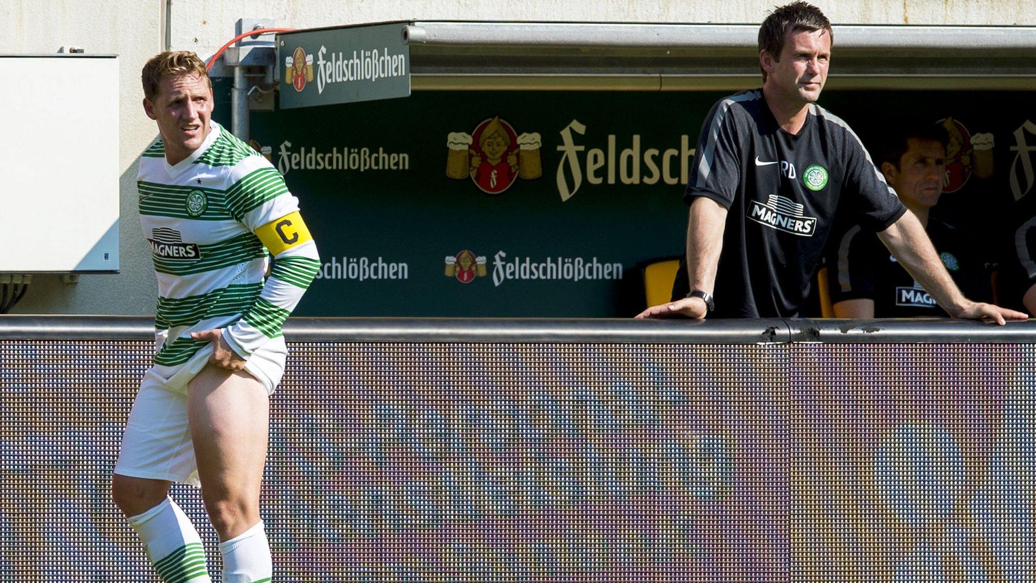 Celtic forward Kris Commons and manager Ronny Deila