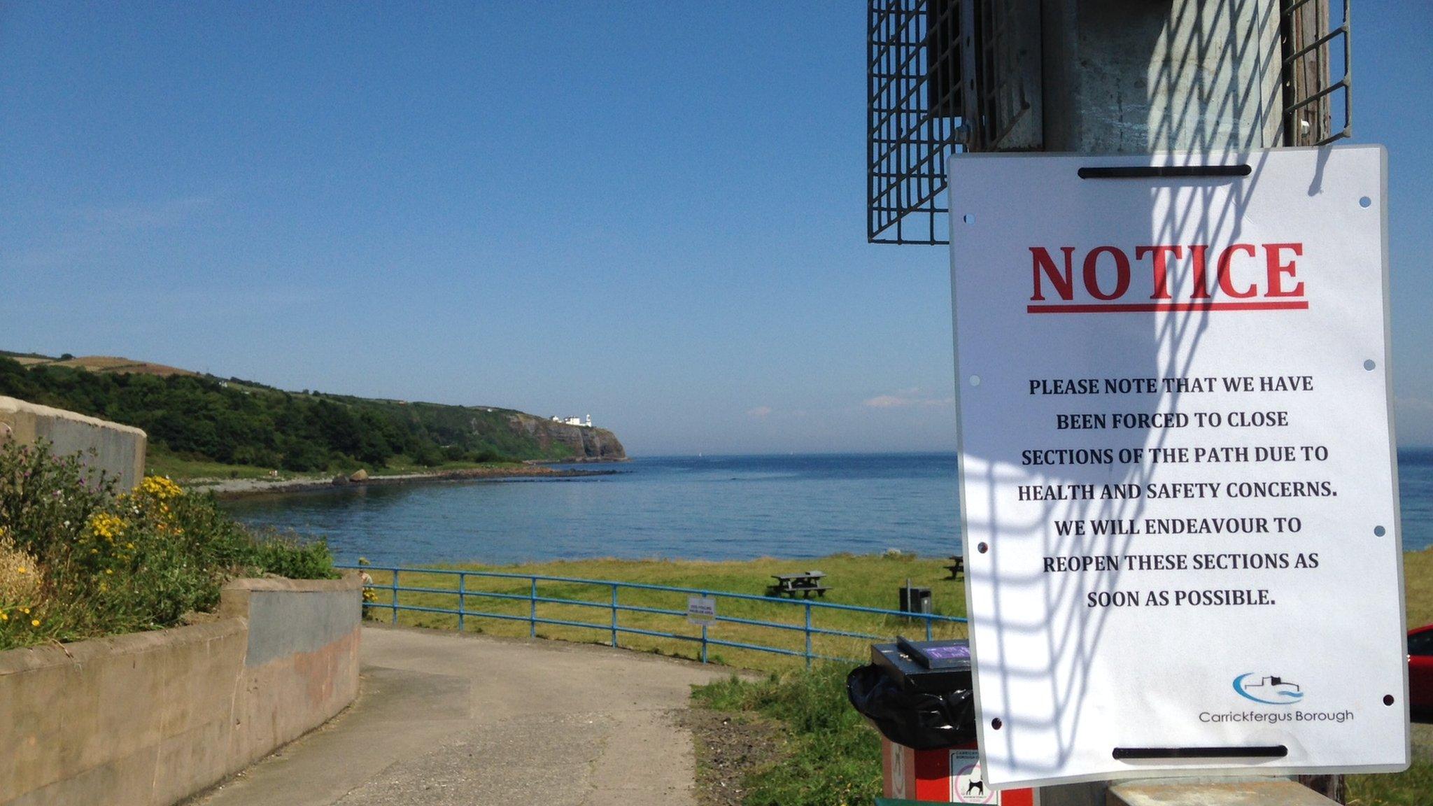 Warning sign on Blackhead Path