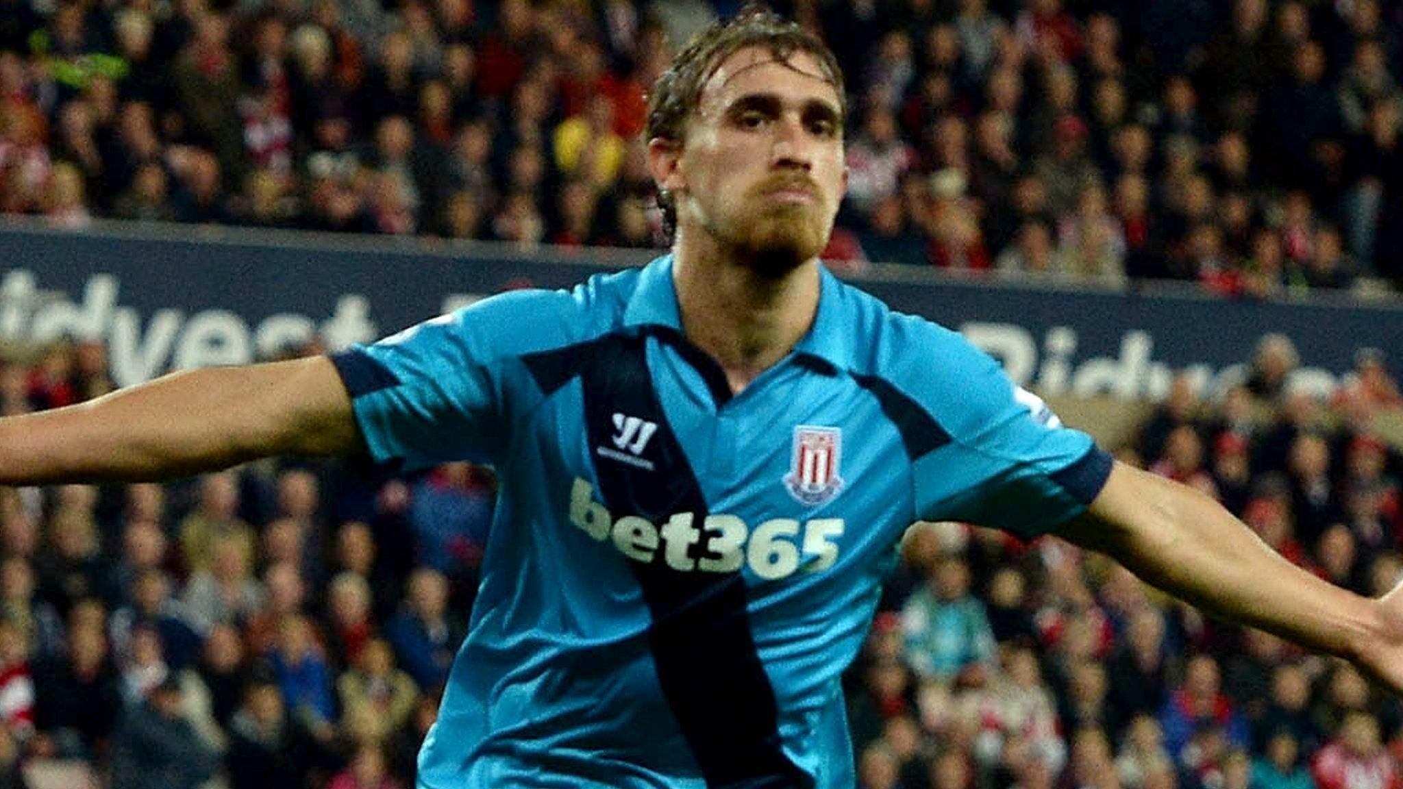 Marc Muniesa scores twice for Sunderland