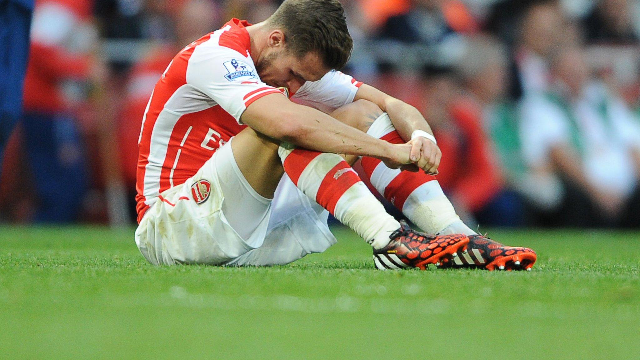 Aaron Ramsey injured his hamstring against Tottenham