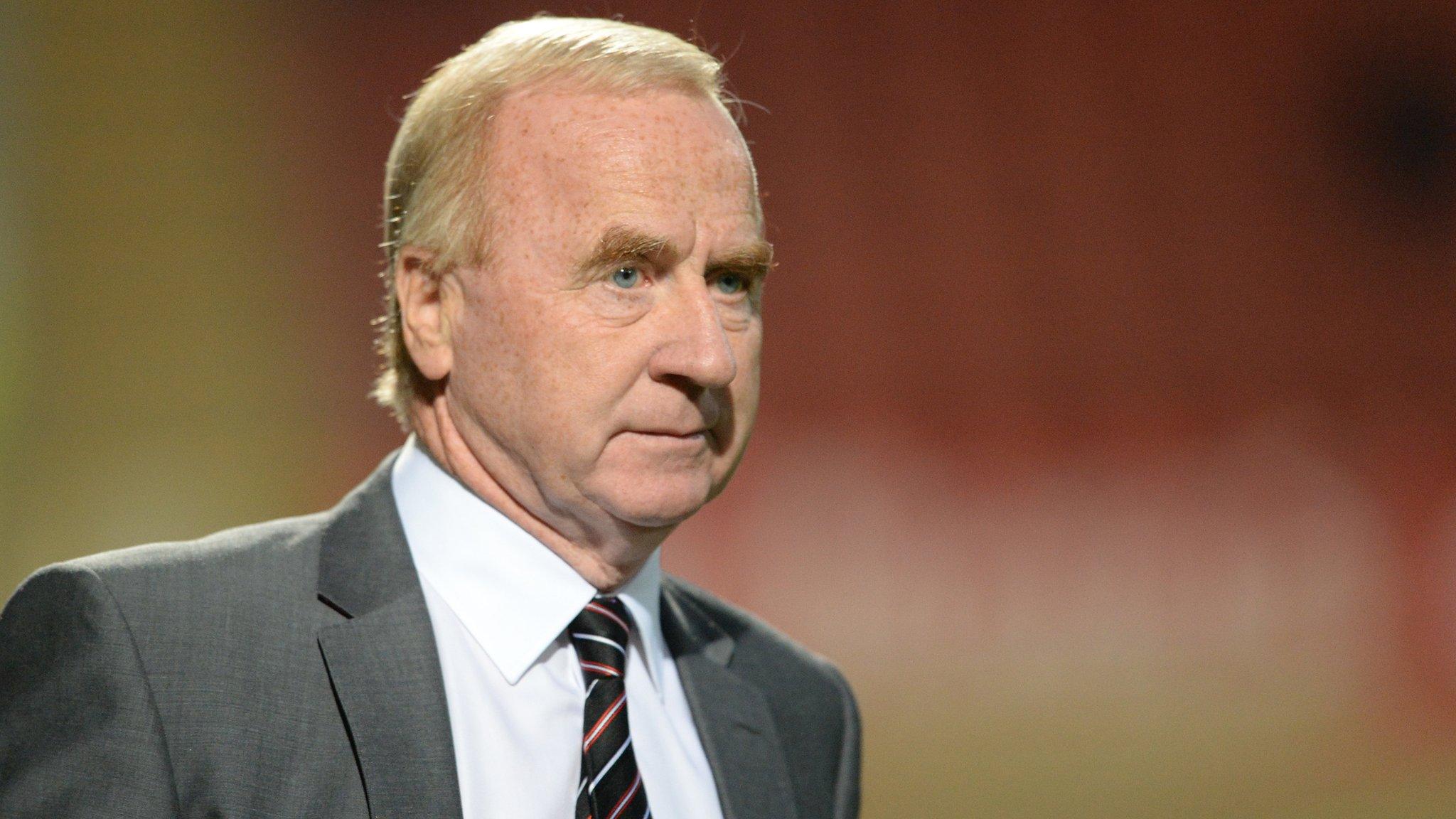 St Mirren manager Tommy Craig